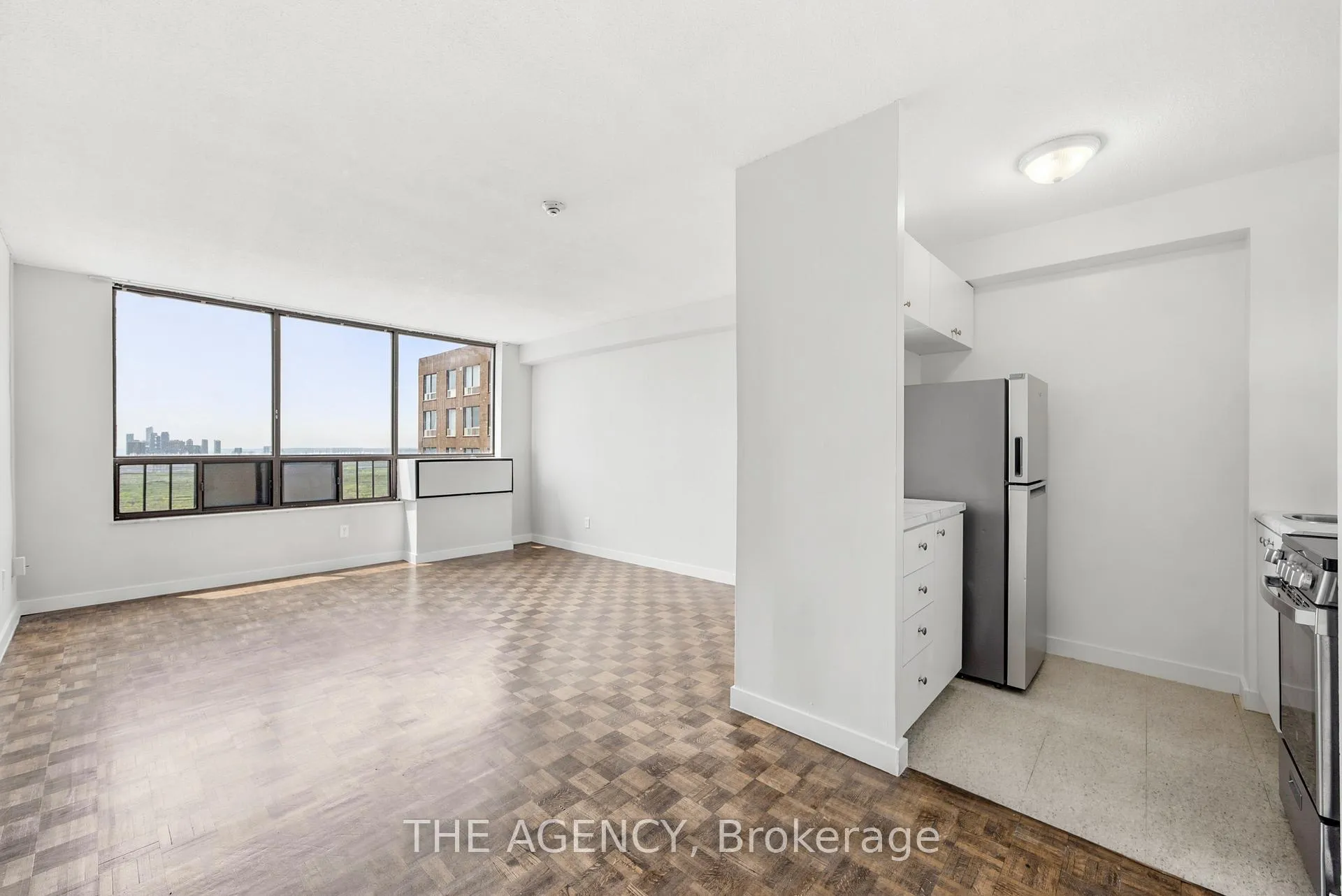 Front of Unit 2816B, 2360 Dundas Street W