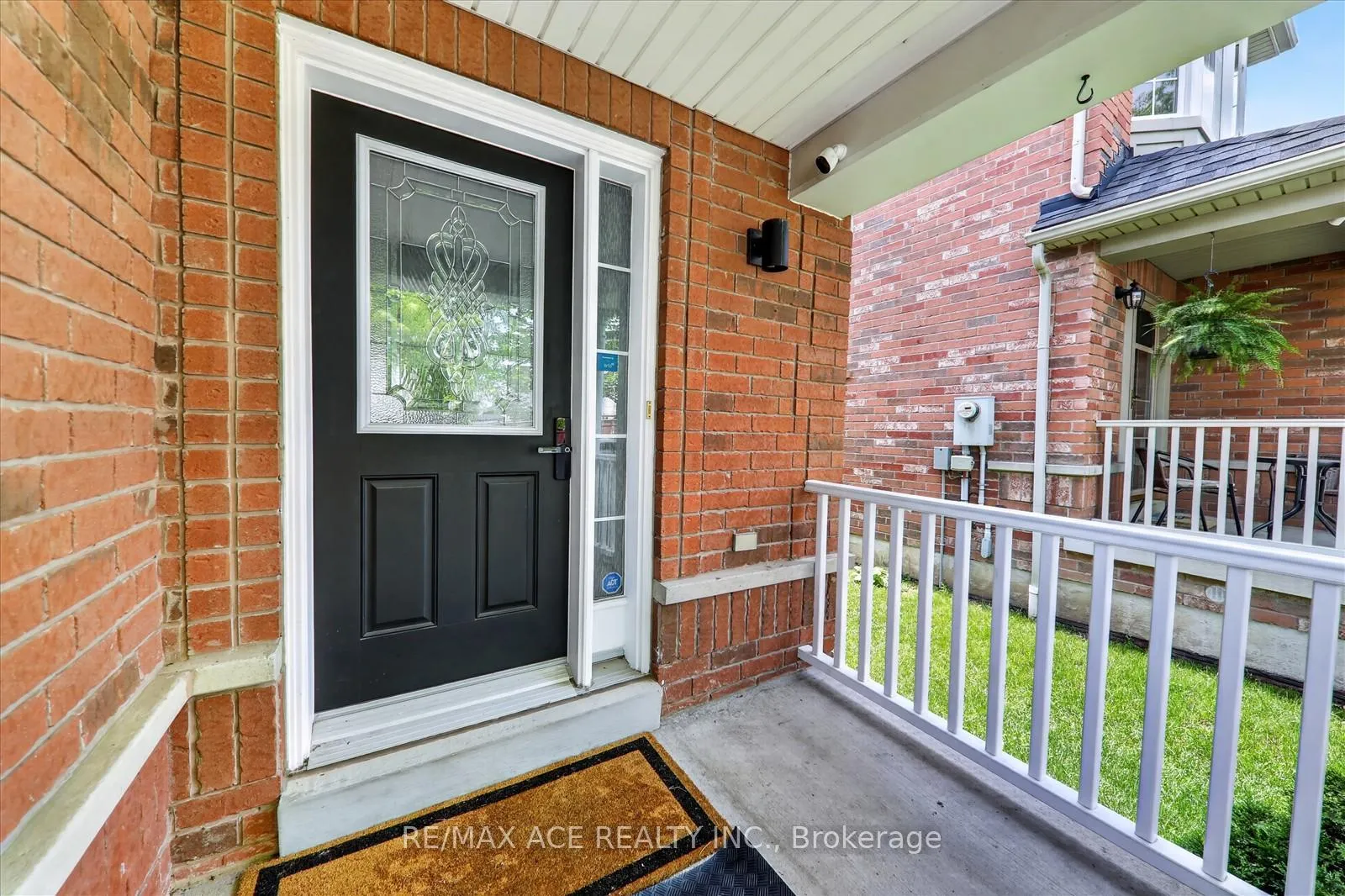 Photo 4 of 56 Unsworth Crescent, Ajax, Northwest Ajax — HOMEH