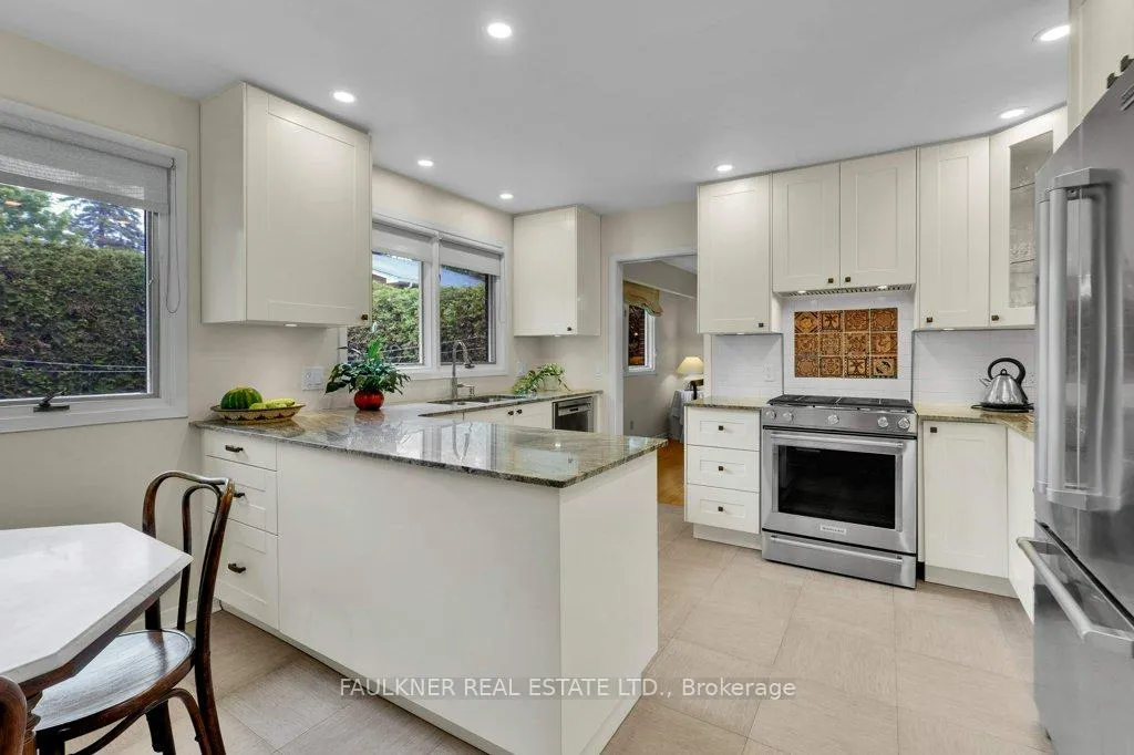 Photo 11 of 2229 Mcquaig Street, Ottawa, Alta Vista — HOMEH