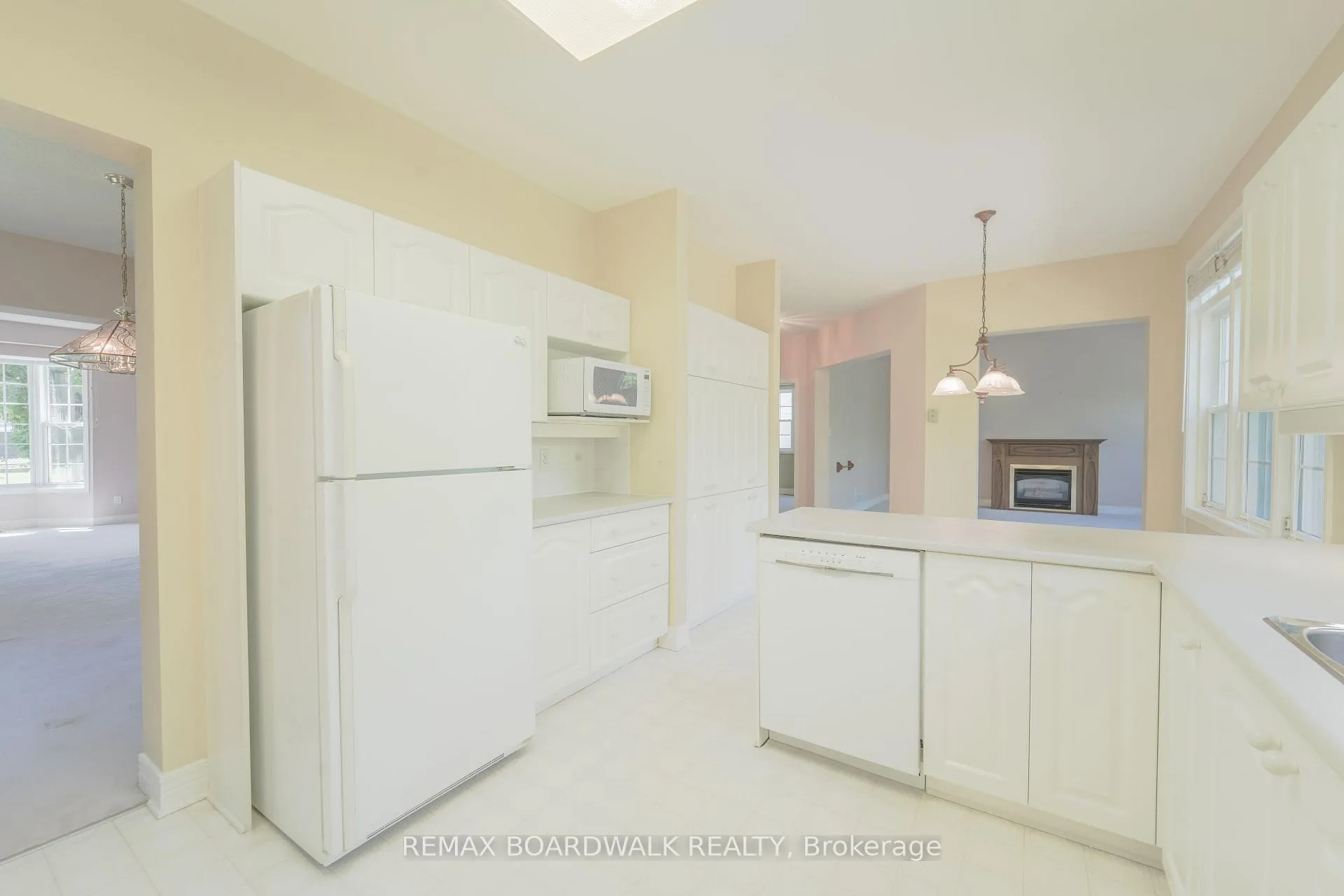 Photo 13 of 57 Mattawa Crescent, Ottawa, Kanata - Bridlewood — HOMEH