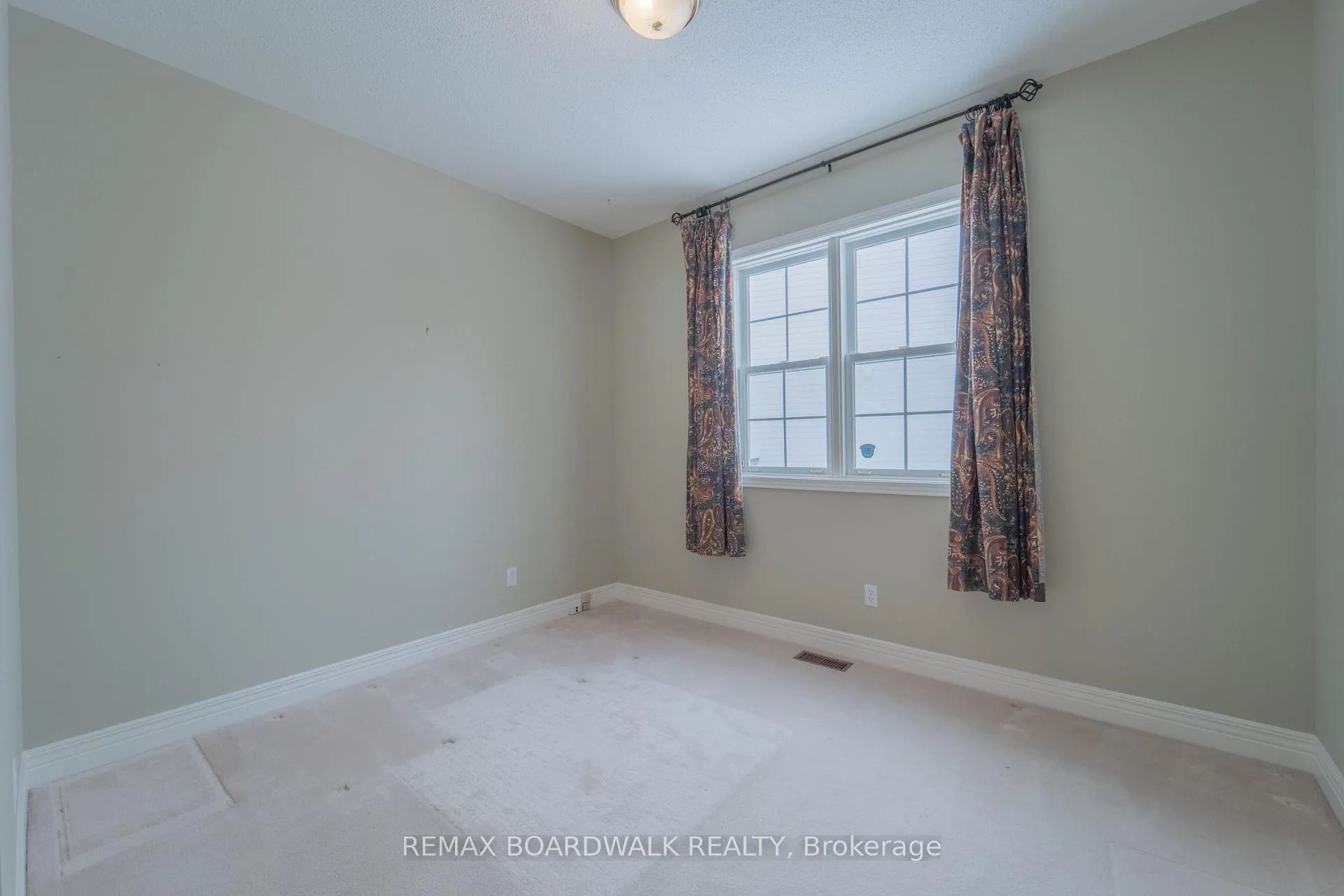 Photo 18 of 57 Mattawa Crescent, Ottawa, Kanata - Bridlewood — HOMEH