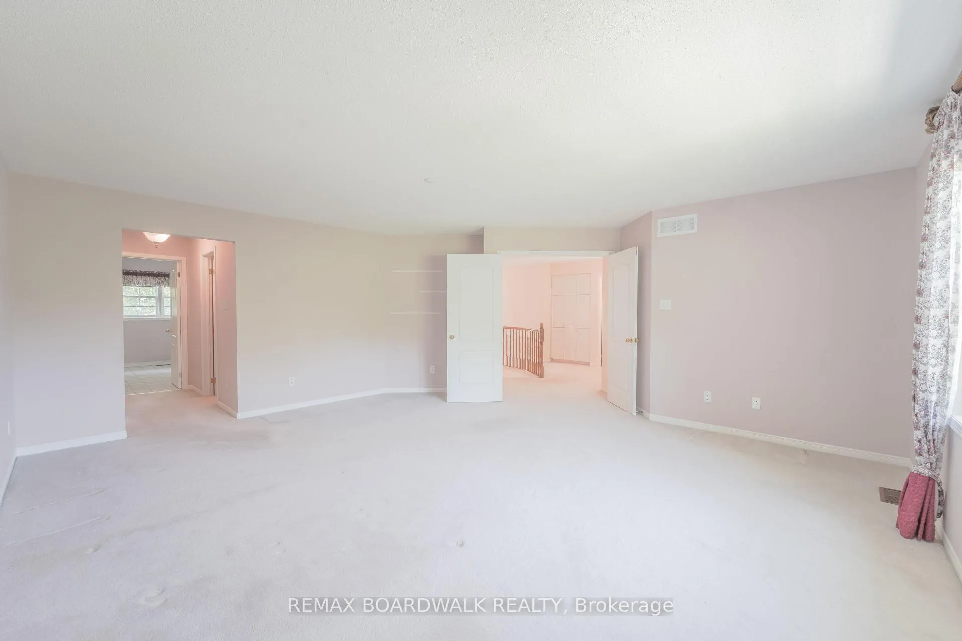 Photo 22 of 57 Mattawa Crescent, Ottawa, Kanata - Bridlewood — HOMEH