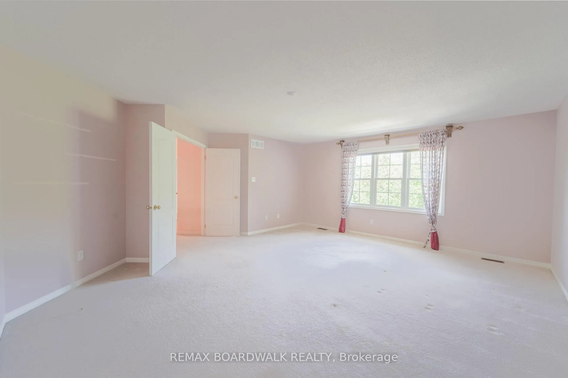 Photo 23 of 57 Mattawa Crescent, Ottawa, Kanata - Bridlewood — HOMEH