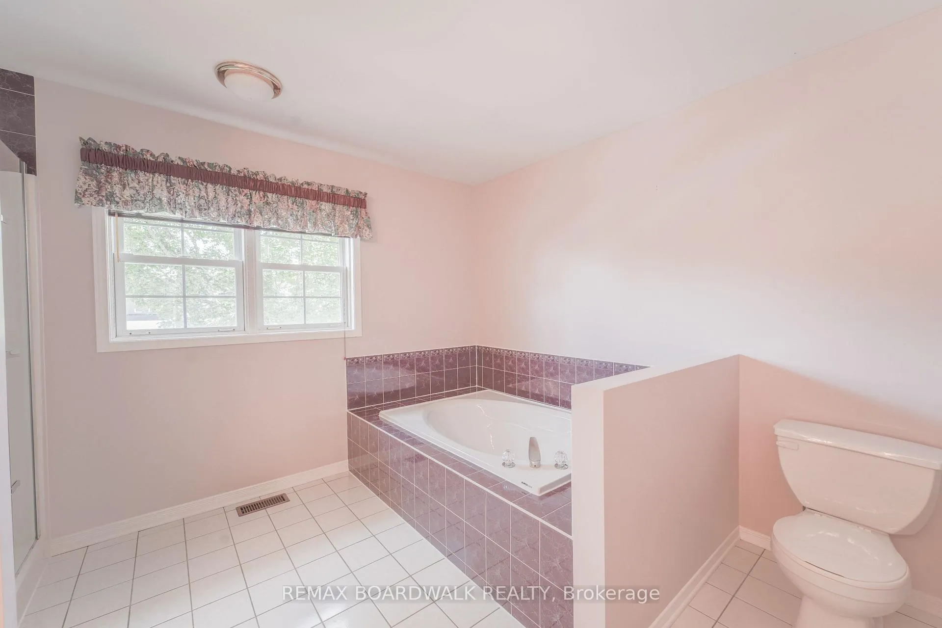 Photo 28 of 57 Mattawa Crescent, Ottawa, Kanata - Bridlewood — HOMEH