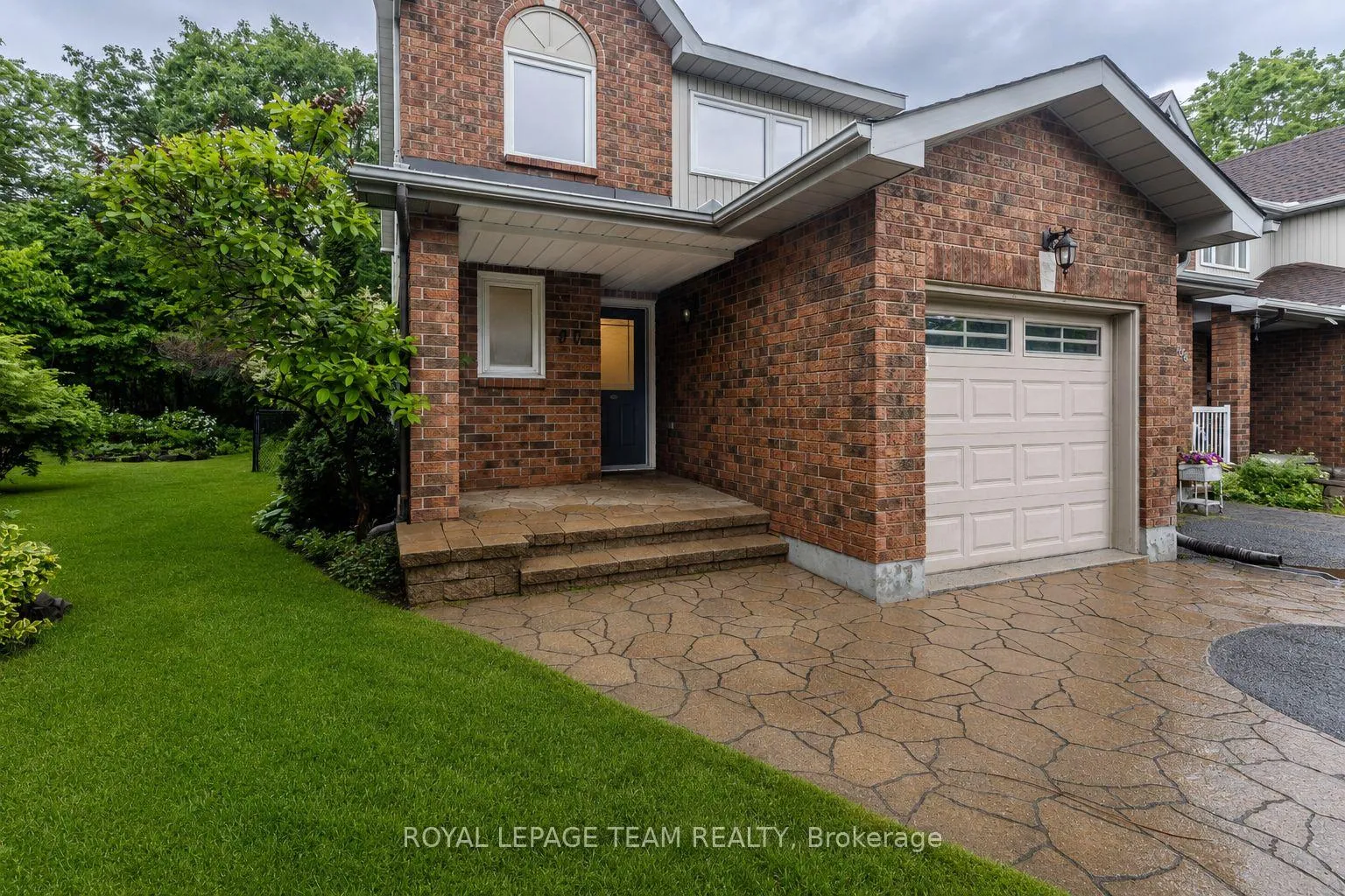 Photo 3 of 90 Blackdome Crescent, Ottawa, Kanata - Kanata Lakes/Heritage Hills — HOMEH