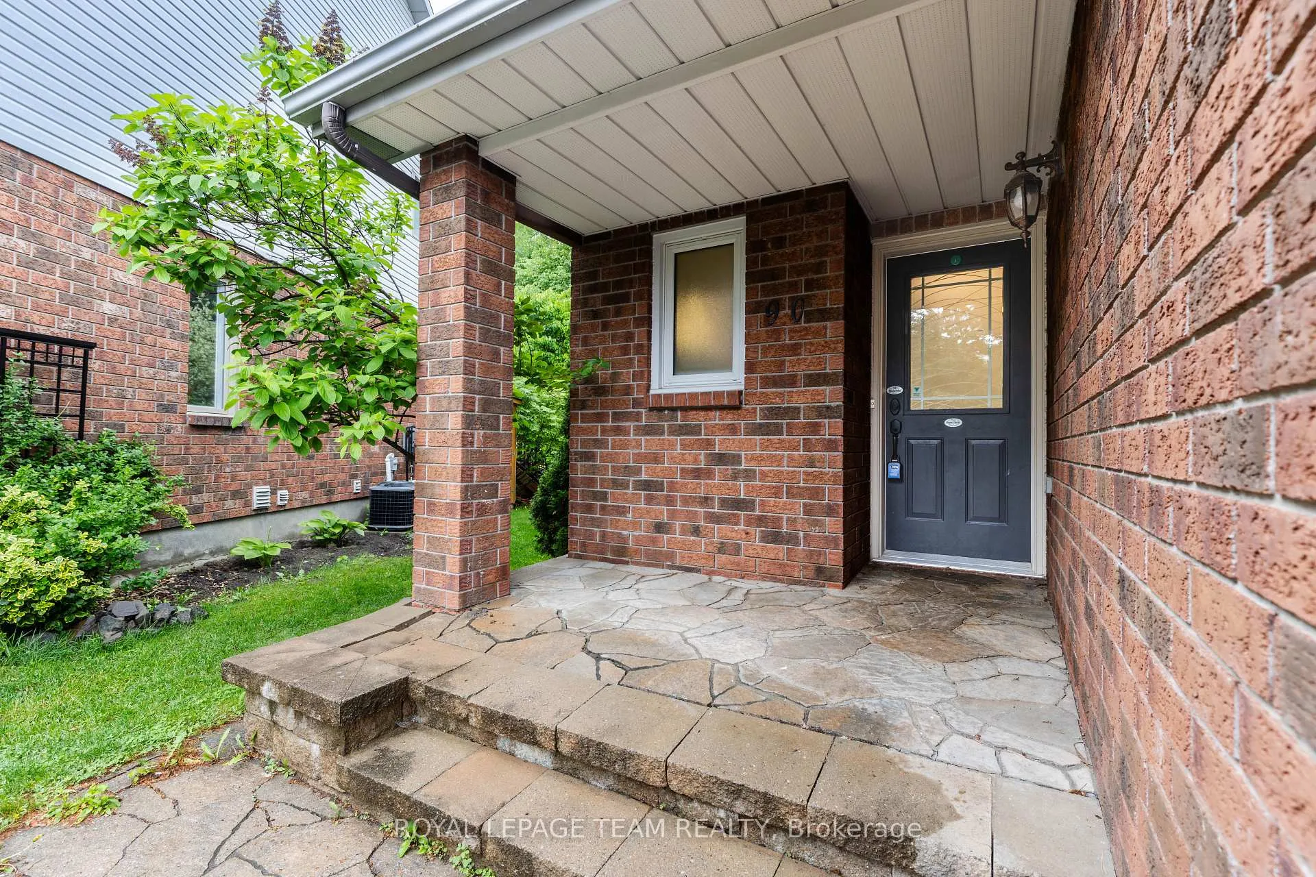 Photo 5 of 90 Blackdome Crescent, Ottawa, Kanata - Kanata Lakes/Heritage Hills — HOMEH