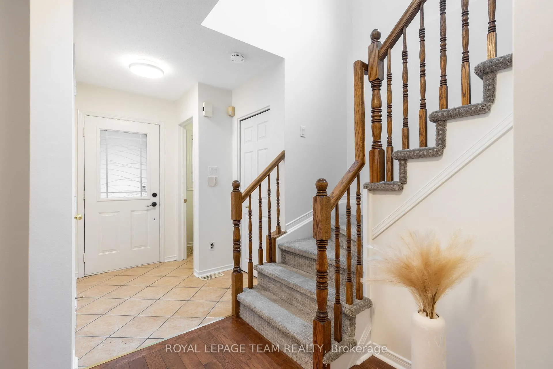 Photo 6 of 90 Blackdome Crescent, Ottawa, Kanata - Kanata Lakes/Heritage Hills — HOMEH