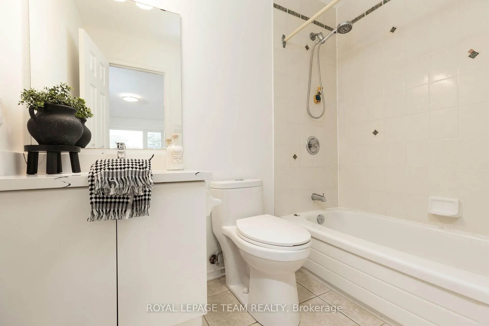 Photo 28 of 90 Blackdome Crescent, Ottawa, Kanata - Kanata Lakes/Heritage Hills — HOMEH