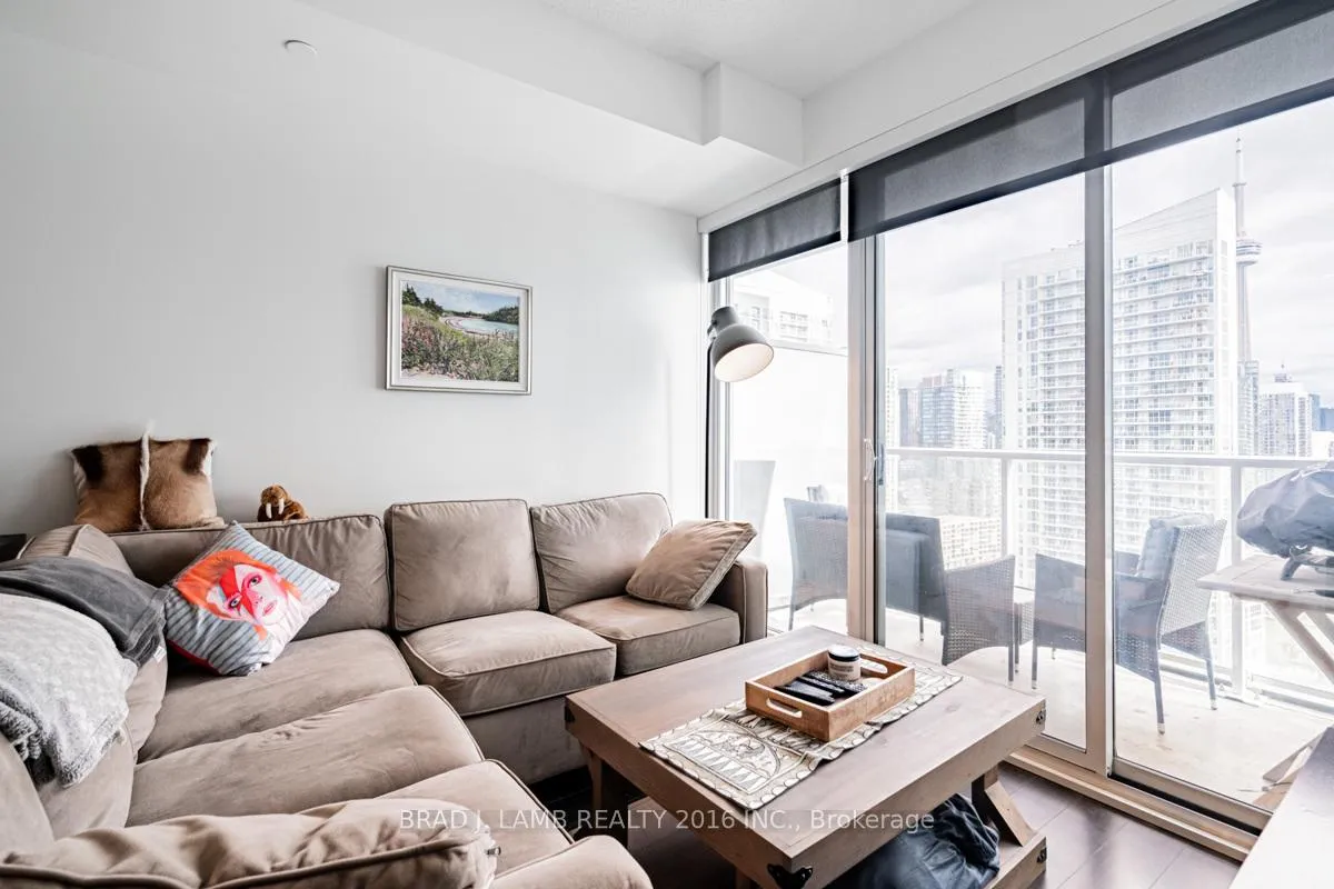 Photo 8 of Unit 3208, 19 Bathurst Street, Toronto, Waterfront Communities — HOMEH
