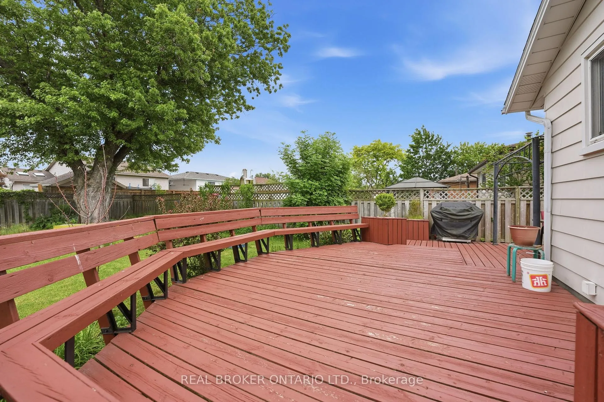Photo 36 of 7996 Paddock Trail, Niagara Falls, Ascot — HOMEH
