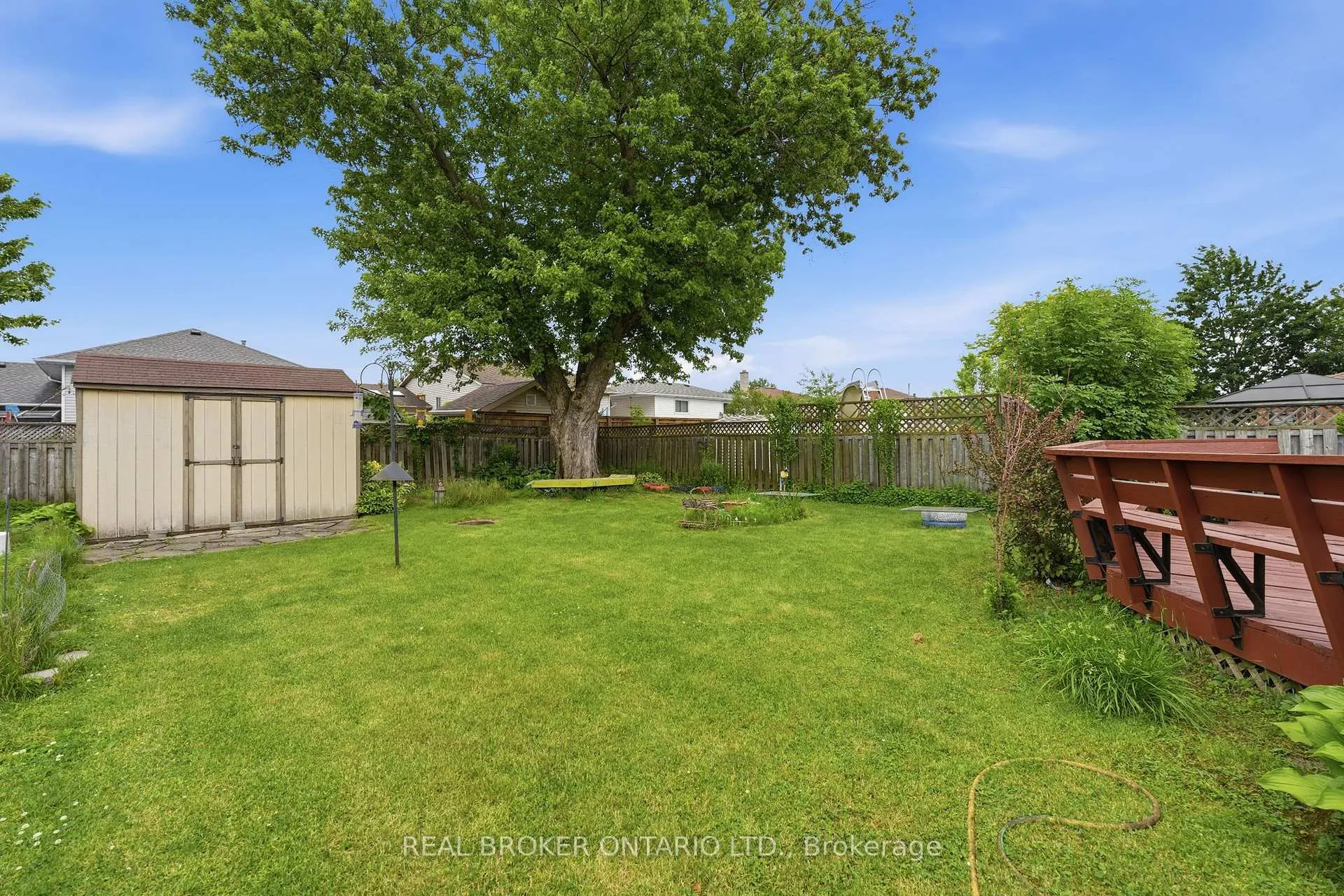 Photo 37 of 7996 Paddock Trail, Niagara Falls, Ascot — HOMEH