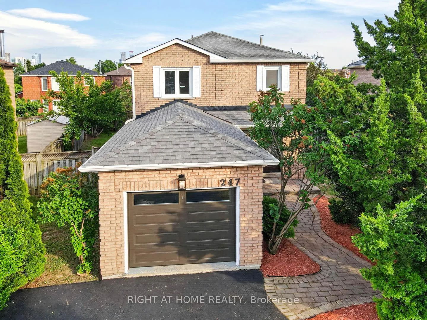 Photo 1 of 247 Glenn Hawthorne Boulevard, Mississauga, Hurontario — HOMEH