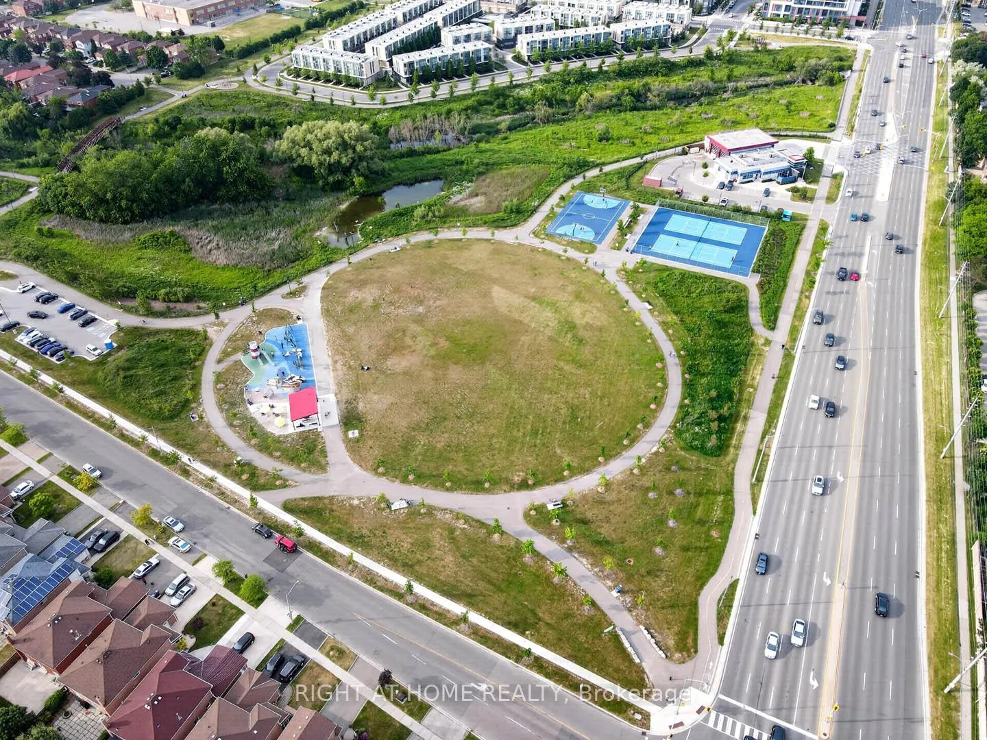 Photo 41 of 247 Glenn Hawthorne Boulevard, Mississauga, Hurontario — HOMEH