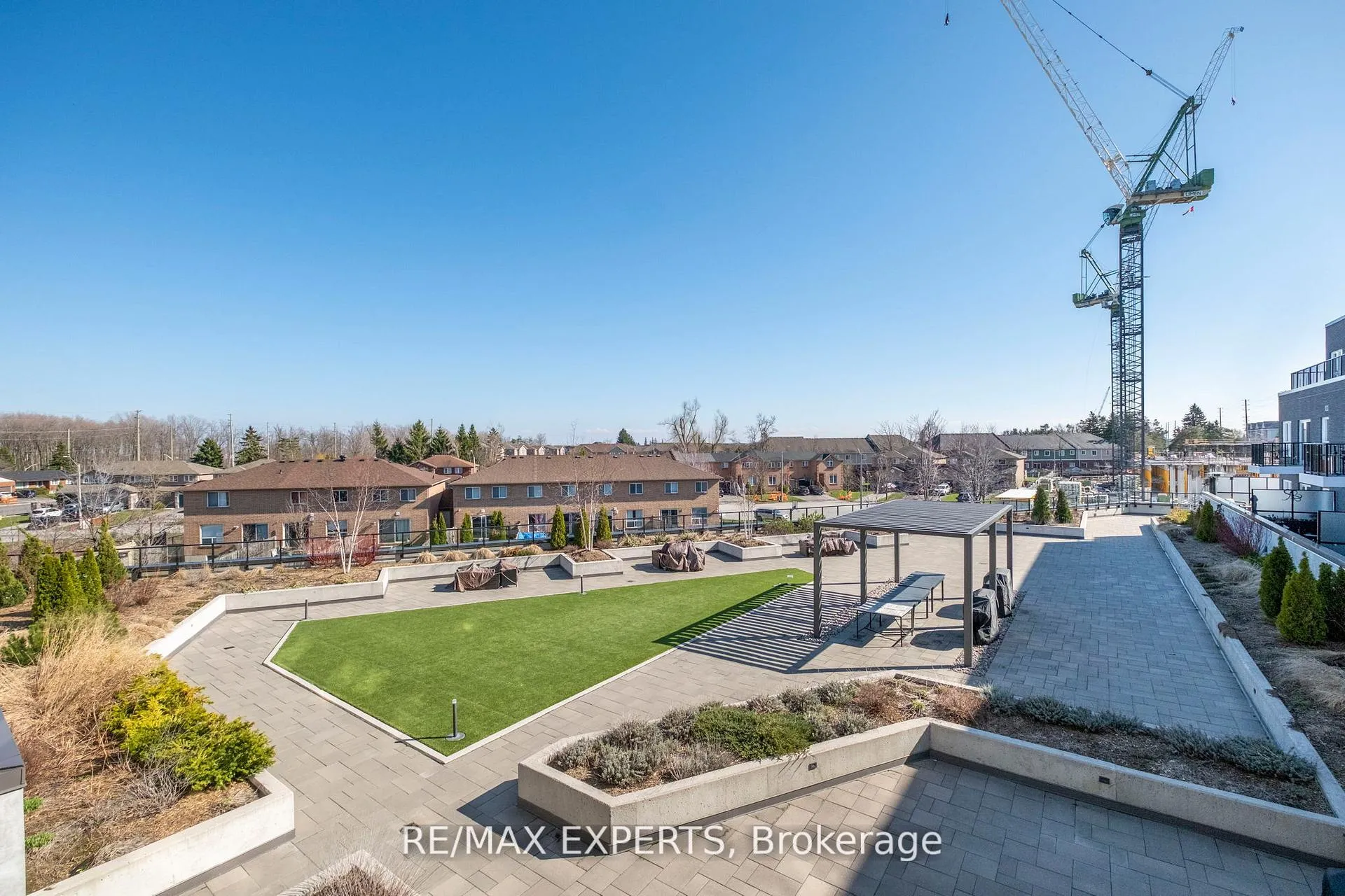Photo 28 of Unit 325, 430 Essa Road, Barrie, Holly — HOMEH