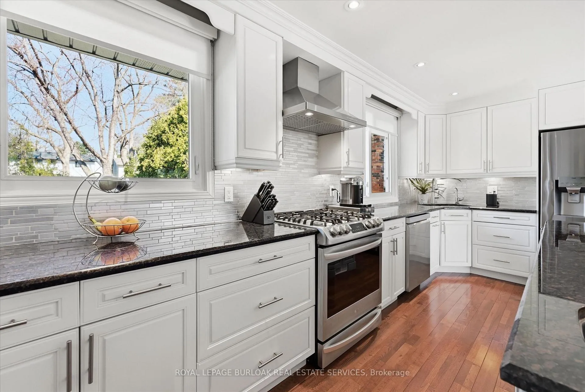 Photo 14 of 3299 Spruce Avenue, Burlington, Roseland — HOMEH
