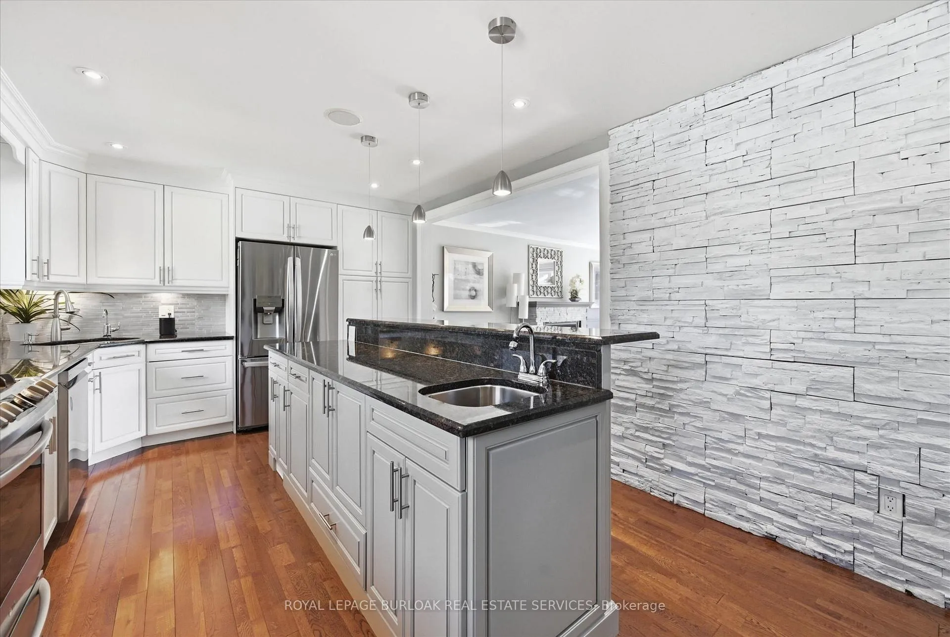 Photo 15 of 3299 Spruce Avenue, Burlington, Roseland — HOMEH