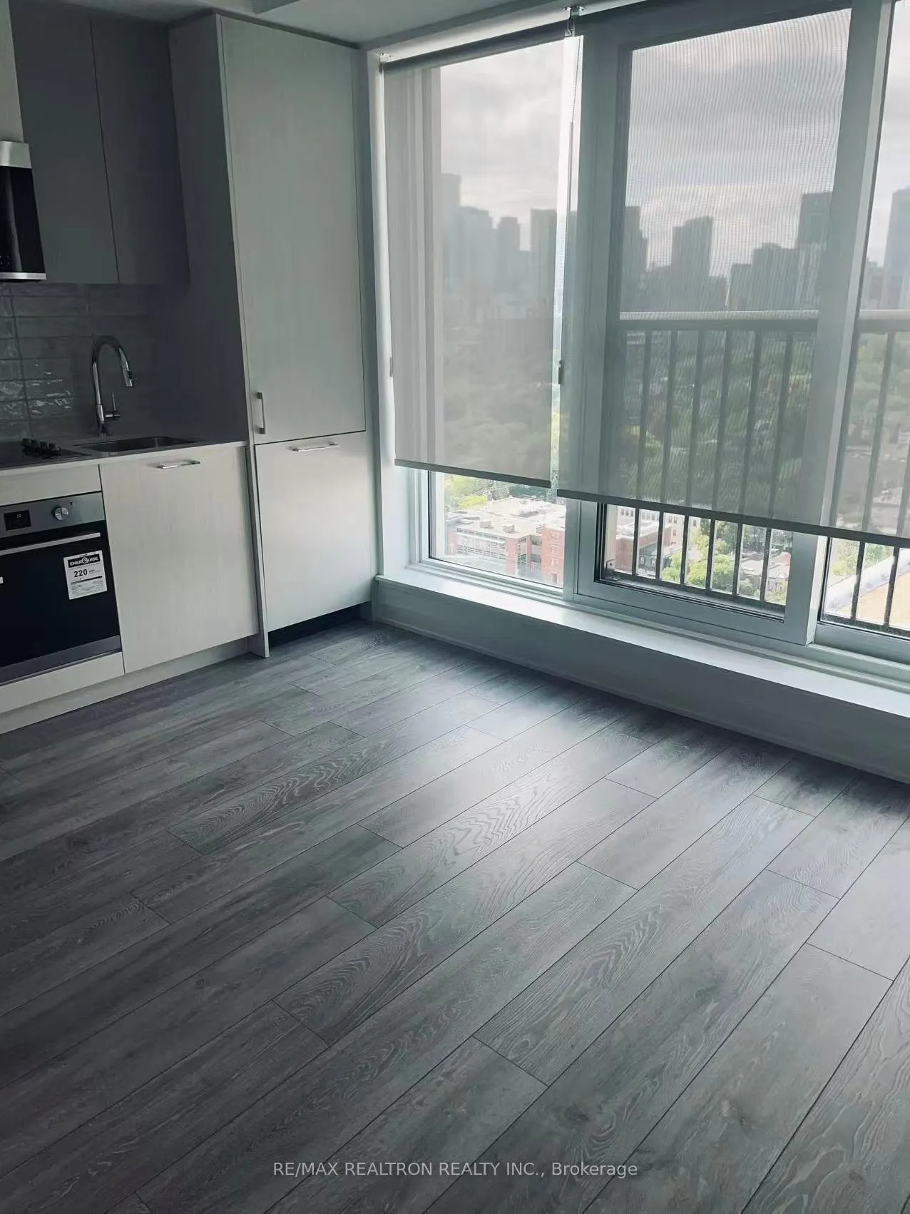 Photo 8 of Unit 1710, 10 Oak Street, Toronto, Regent Park — HOMEH