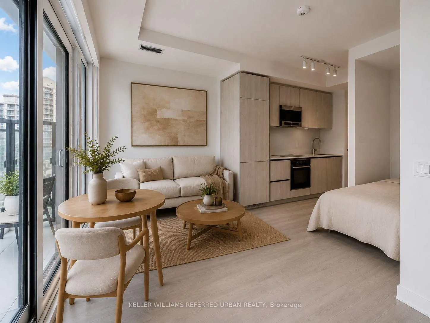 Photo 3 of Unit 710, 110 Broadway Avenue, Toronto, Mount Pleasant West — HOMEH