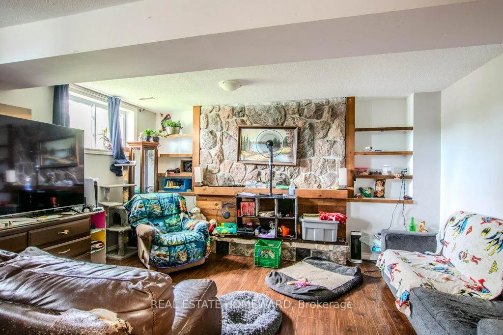 Photo 10 of 54 Springdale Drive, Barrie, Cundles East — HOMEH