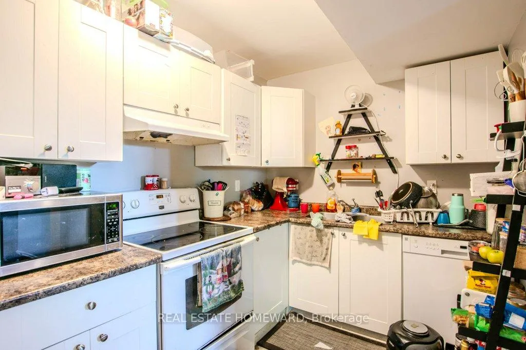 Photo 12 of 54 Springdale Drive, Barrie, Cundles East — HOMEH
