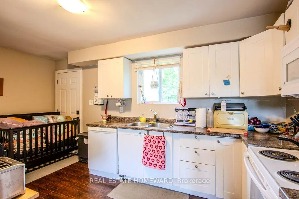 Photo 16 of 54 Springdale Drive, Barrie, Cundles East — HOMEH