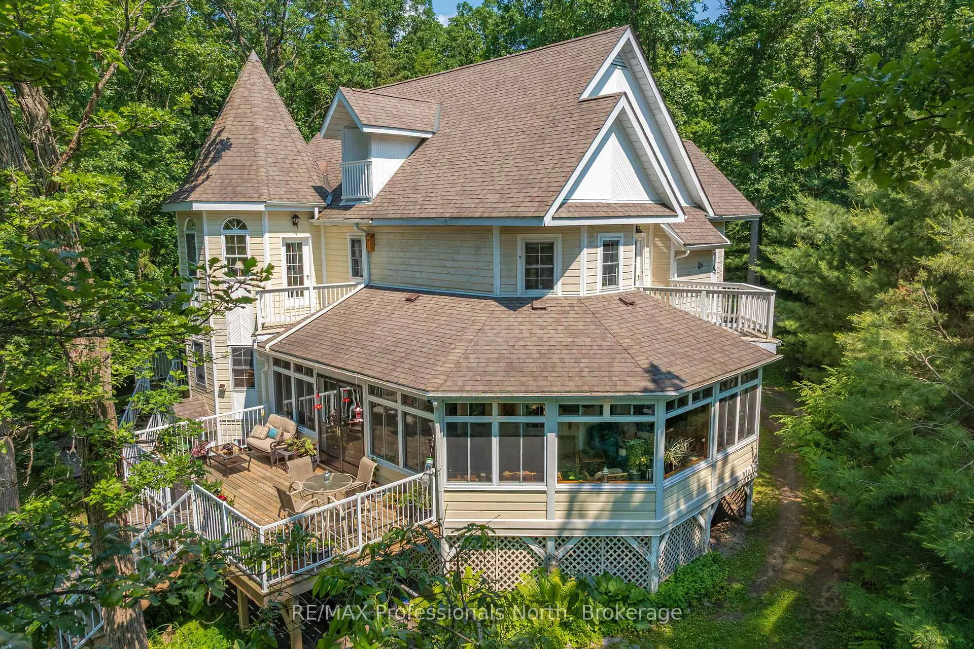 Photo 5 of 22 Knowles Crescent E, Seguin — HOMEH