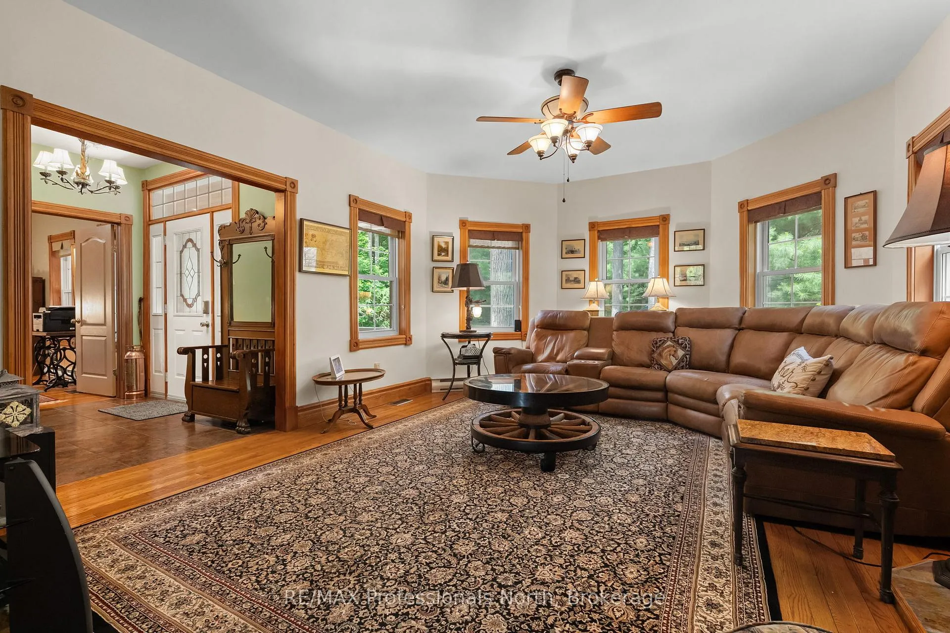 Photo 37 of 22 Knowles Crescent E, Seguin — HOMEH