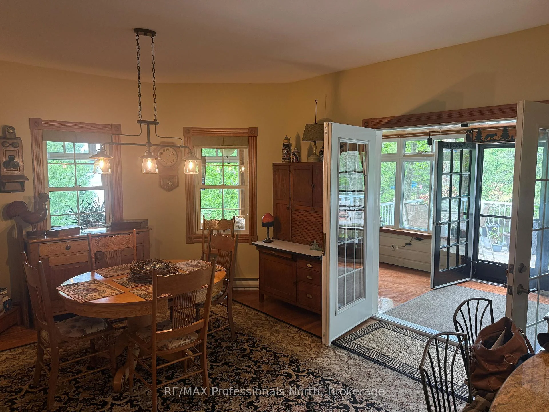 Photo 58 of 22 Knowles Crescent E, Seguin — HOMEH