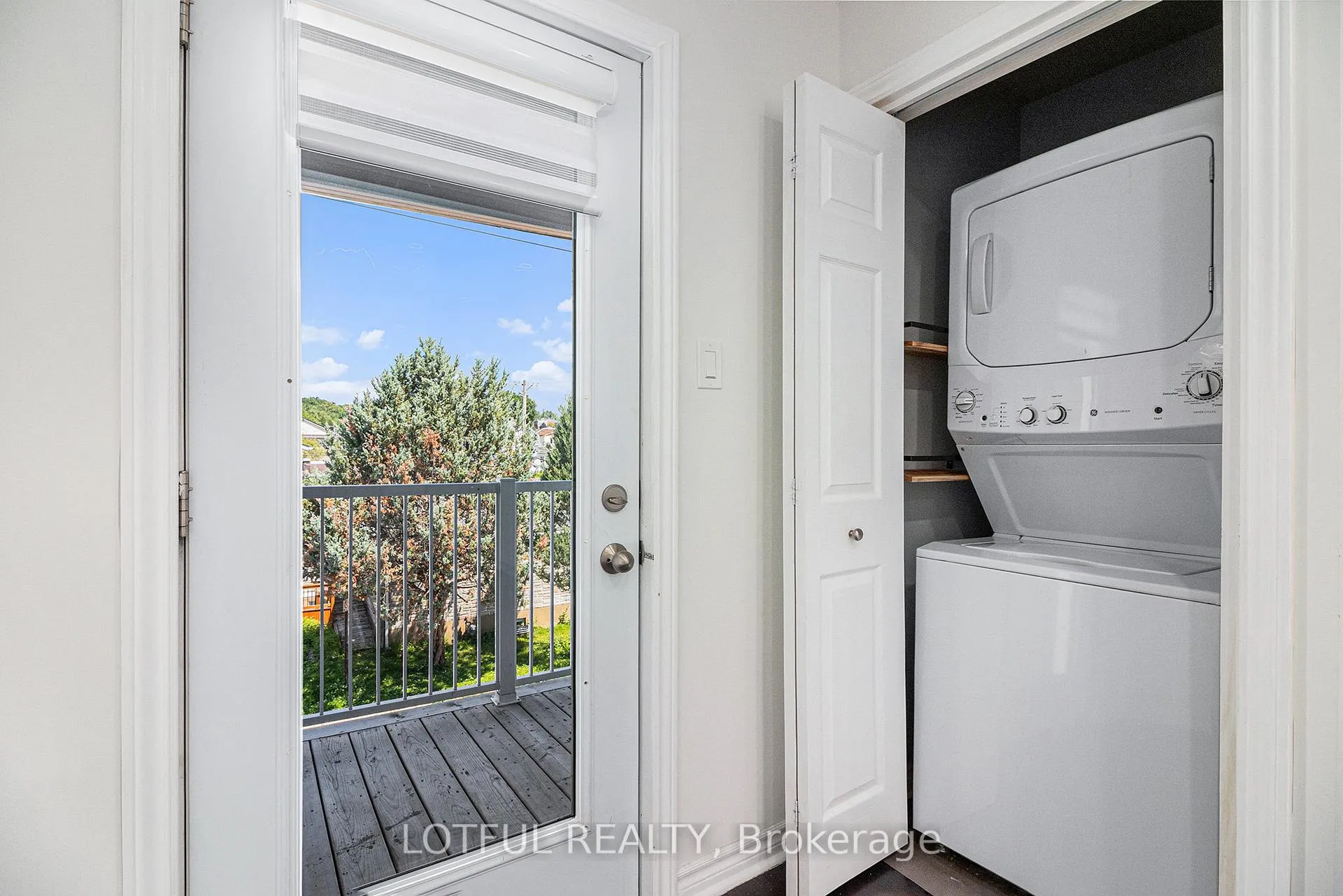 Photo 12 of Unit 2, 278 Shakespeare Street, Ottawa, Vanier — HOMEH