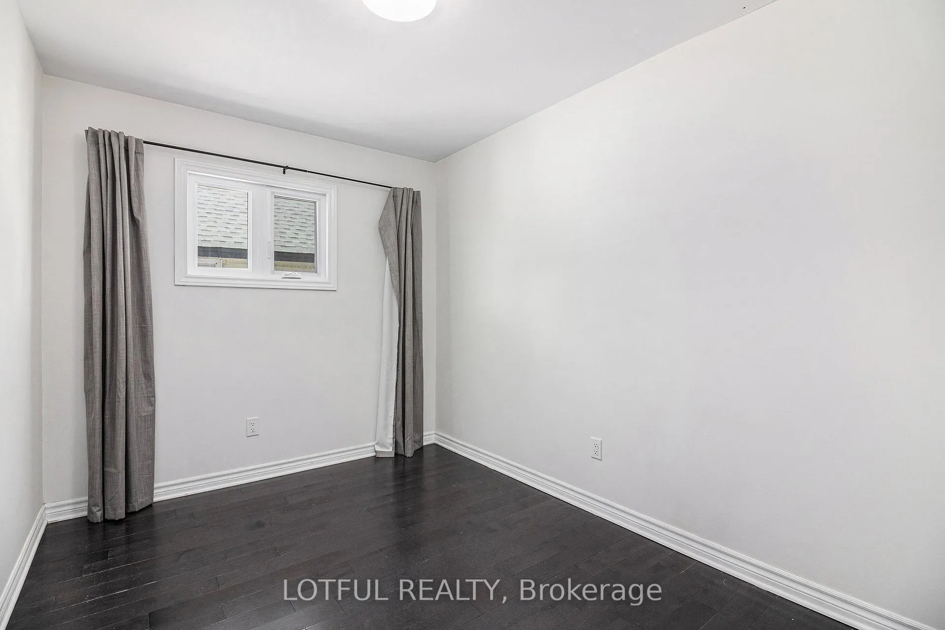 Photo 13 of Unit 2, 278 Shakespeare Street, Ottawa, Vanier — HOMEH