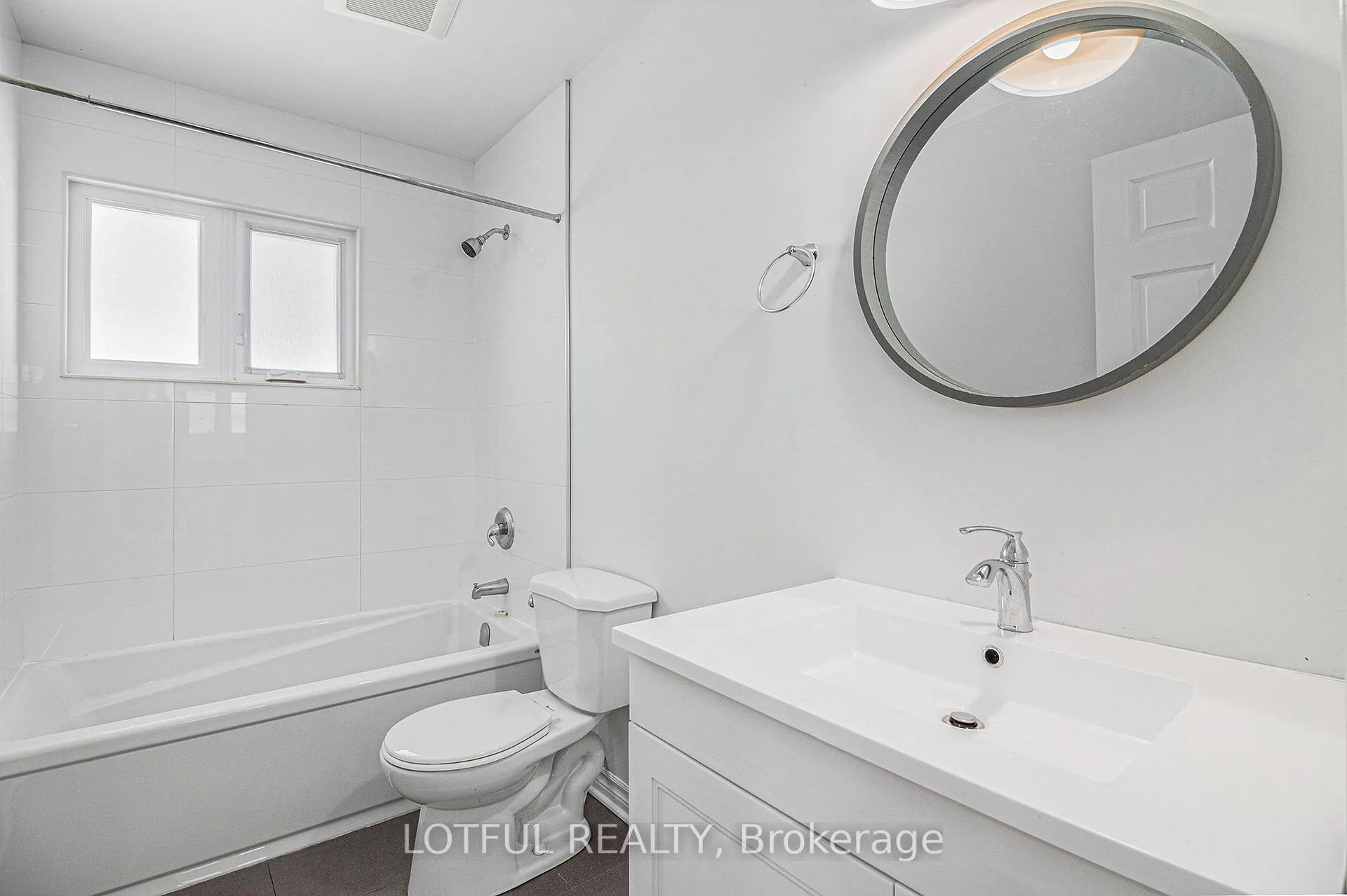 Photo 14 of Unit 2, 278 Shakespeare Street, Ottawa, Vanier — HOMEH