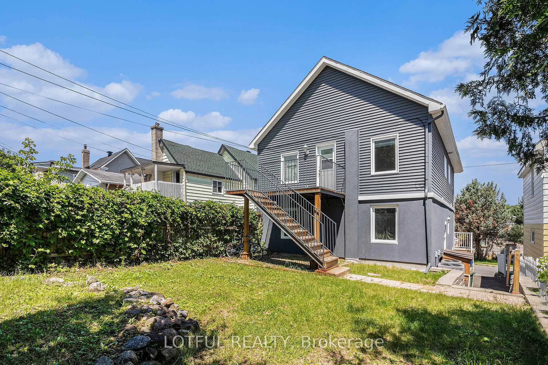 Photo 18 of Unit 2, 278 Shakespeare Street, Ottawa, Vanier — HOMEH