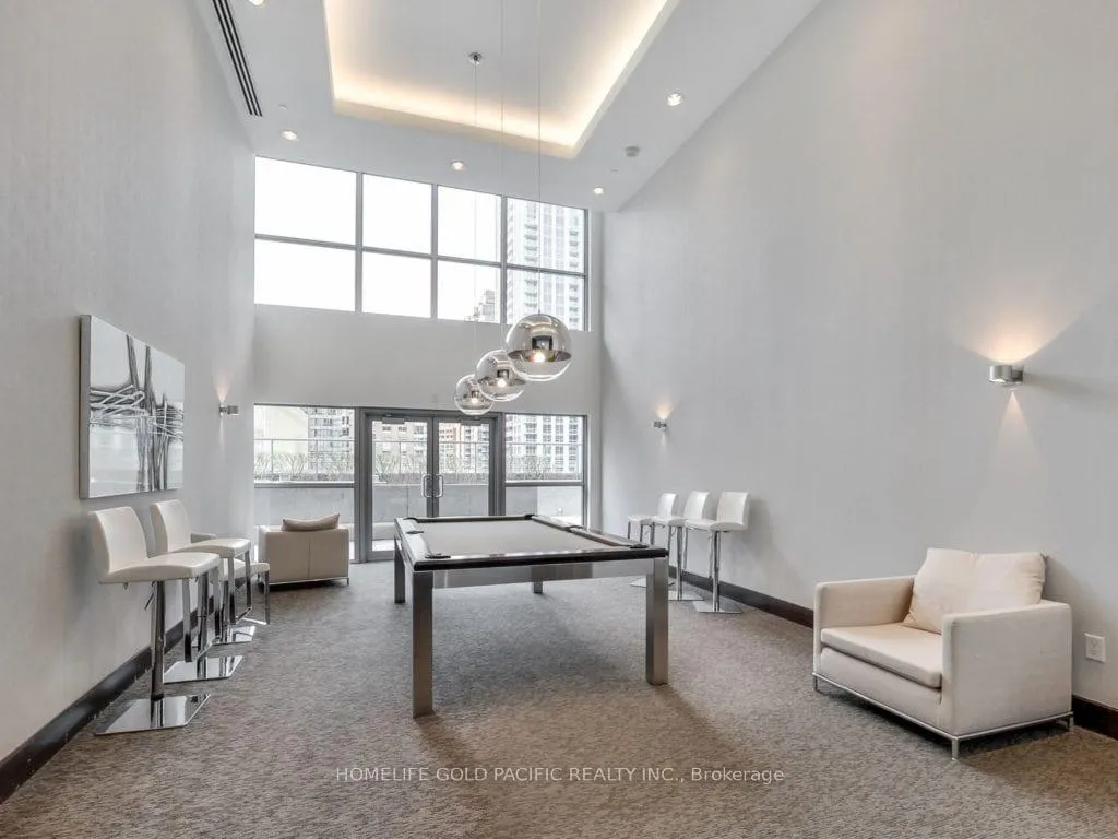 Photo 11 of Unit 1716, 386 Yonge Street, Toronto, Bay Street Corridor — HOMEH