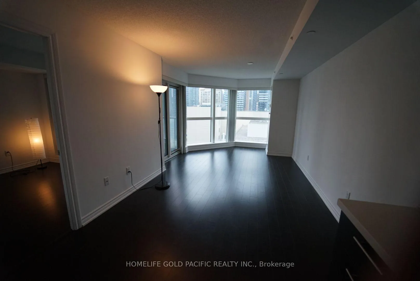 Photo 5 of Unit 1716, 386 Yonge Street, Toronto, Bay Street Corridor — HOMEH
