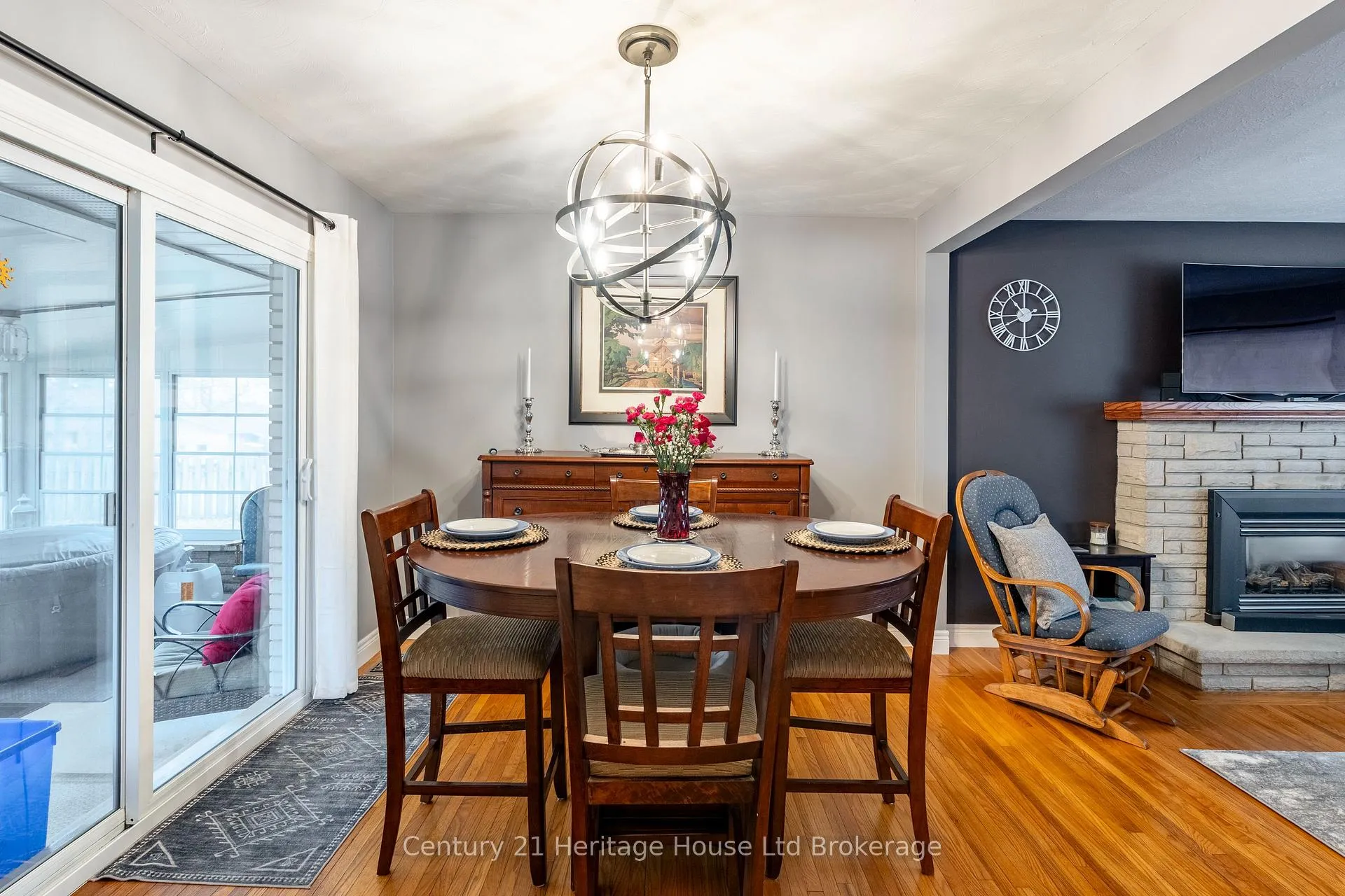 Photo 11 of 93 James Avenue, Tillsonburg — HOMEH