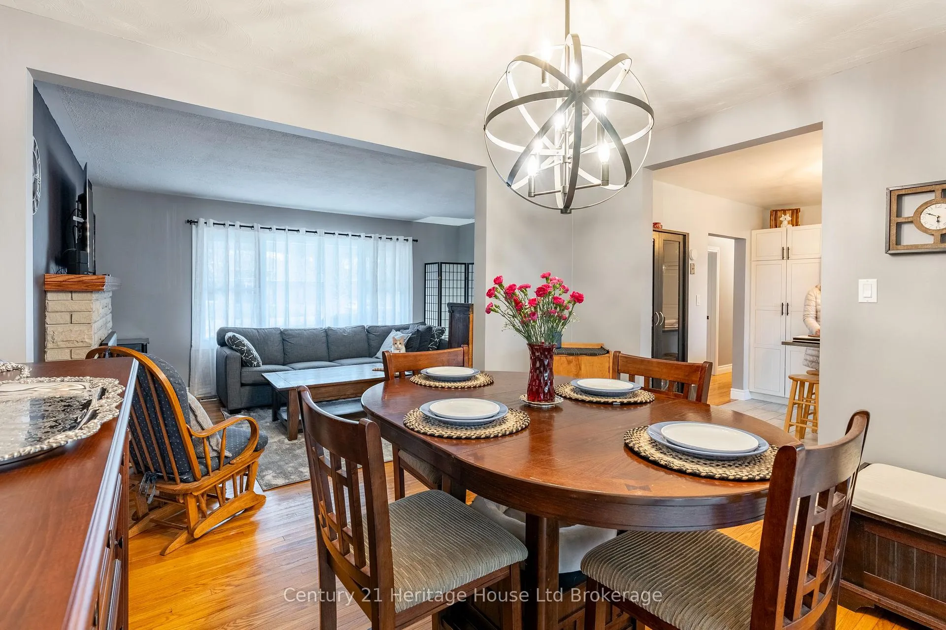 Photo 12 of 93 James Avenue, Tillsonburg — HOMEH
