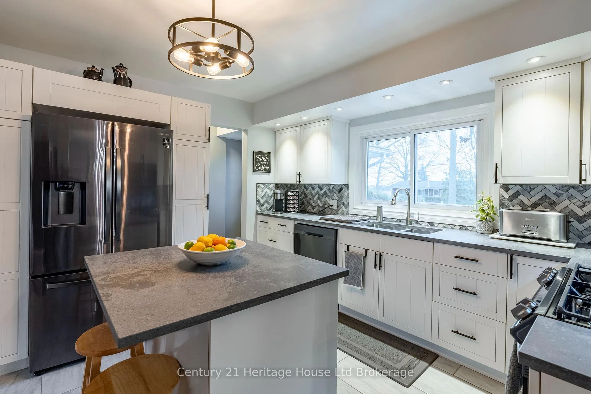Photo 19 of 93 James Avenue, Tillsonburg — HOMEH