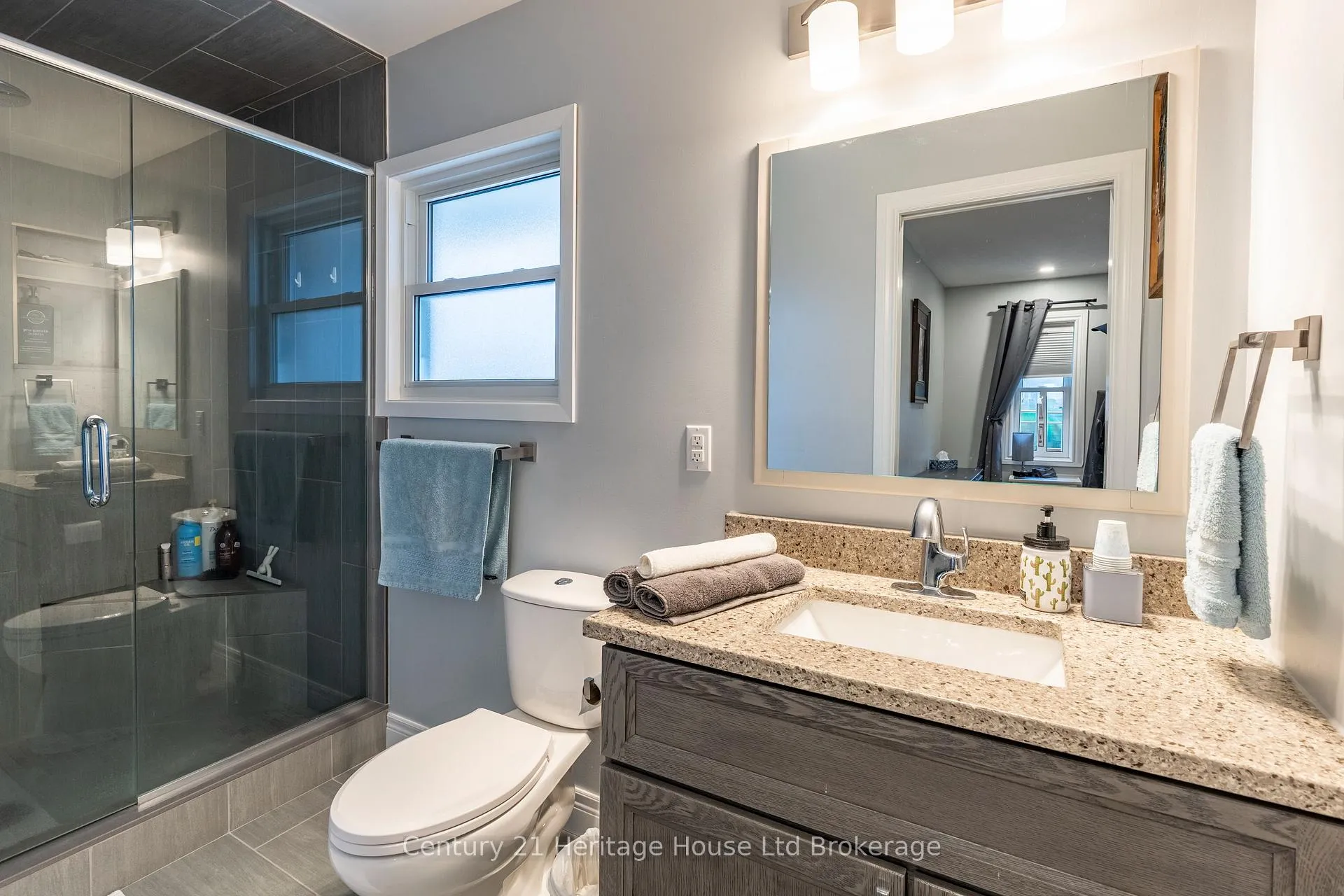 Photo 26 of 93 James Avenue, Tillsonburg — HOMEH