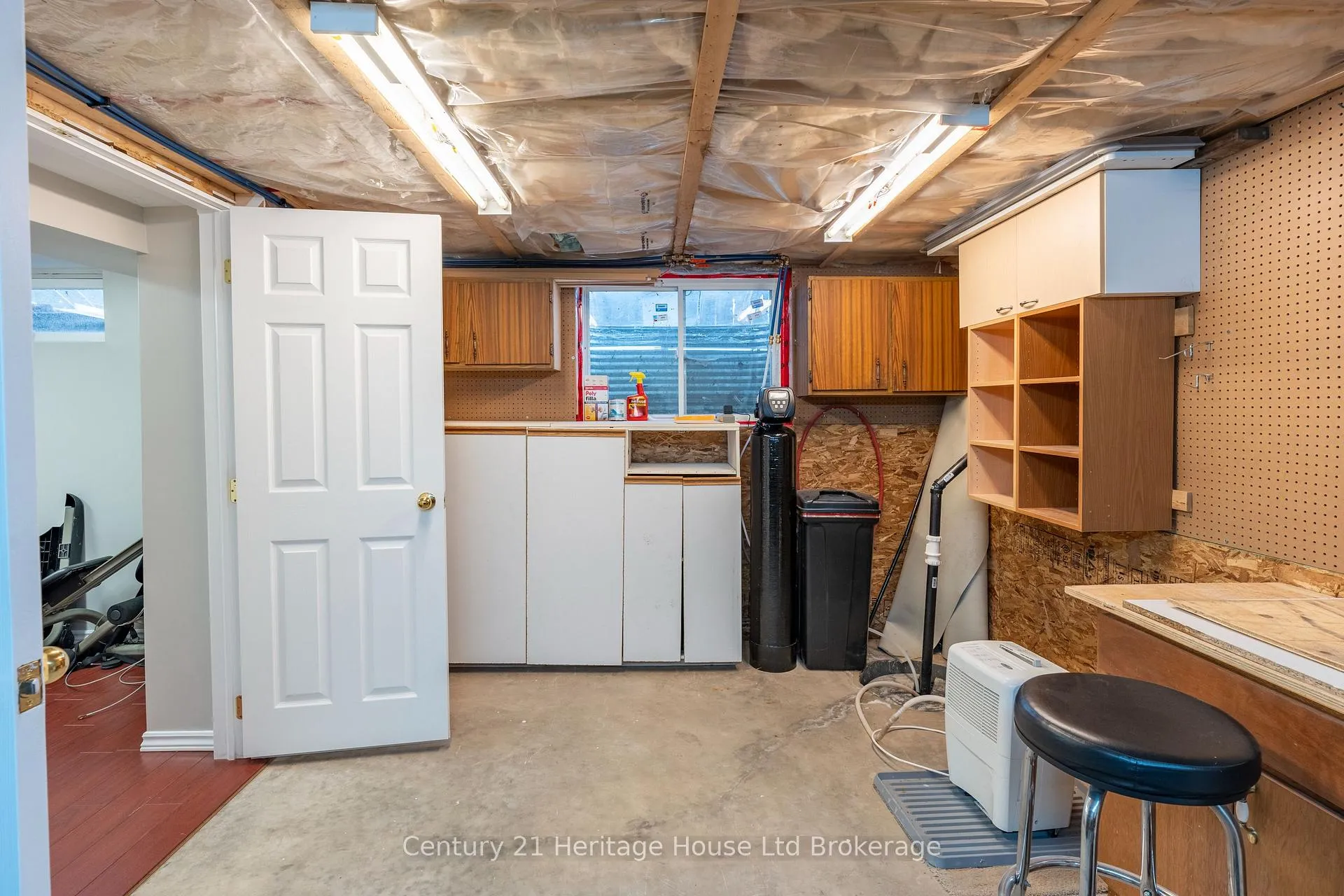 Photo 41 of 93 James Avenue, Tillsonburg — HOMEH