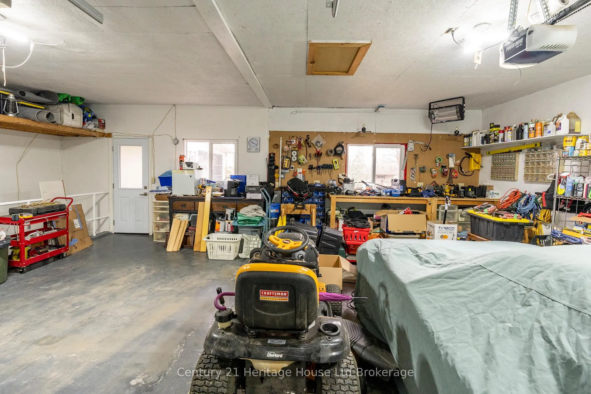 Photo 43 of 93 James Avenue, Tillsonburg — HOMEH