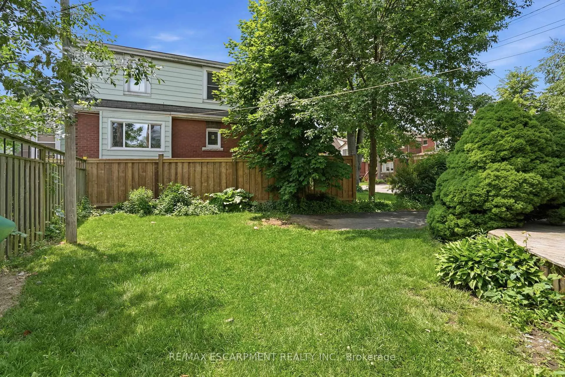 Photo 5 of 1642 King Street E, Hamilton, Delta — HOMEH
