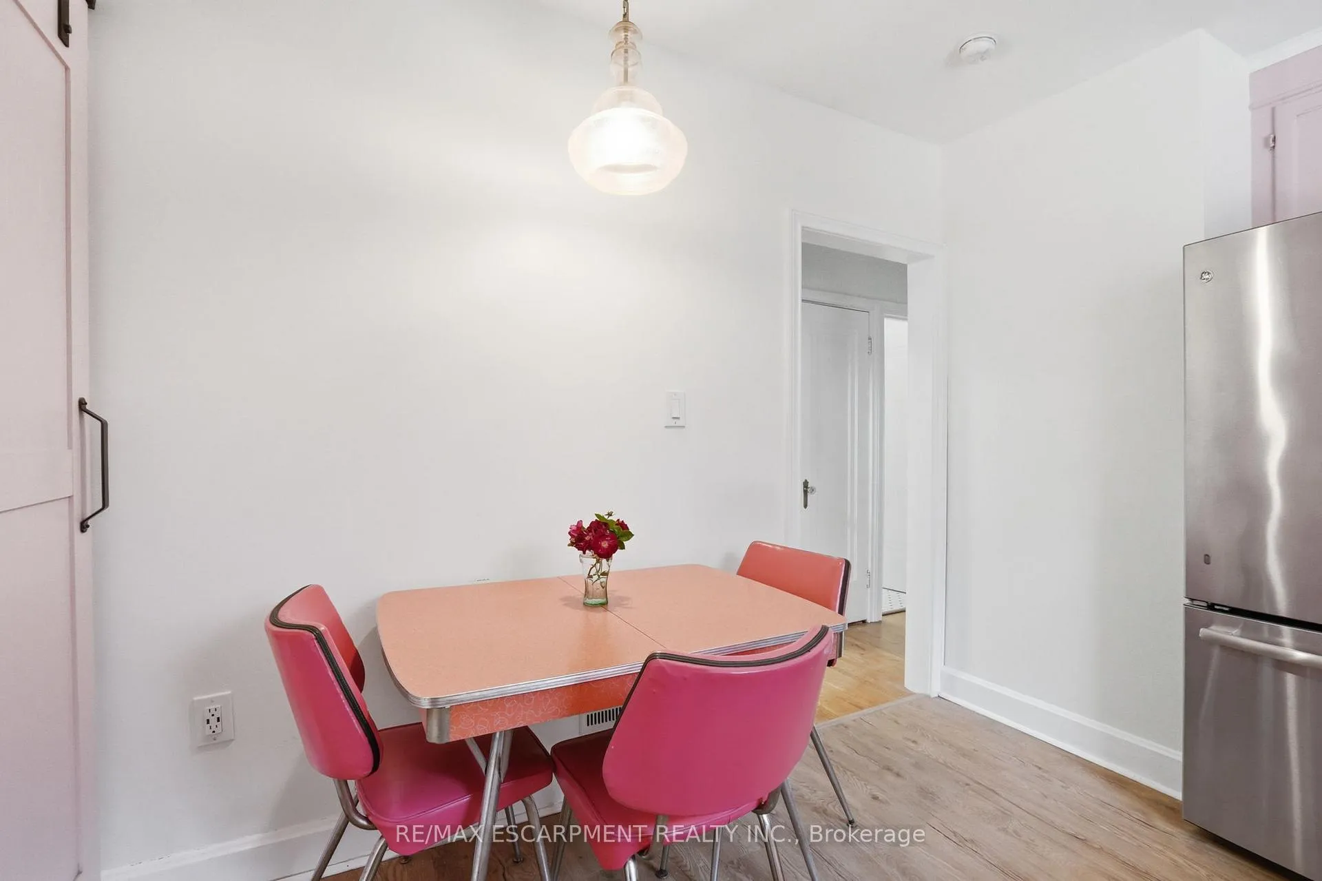 Photo 13 of 1642 King Street E, Hamilton, Delta — HOMEH