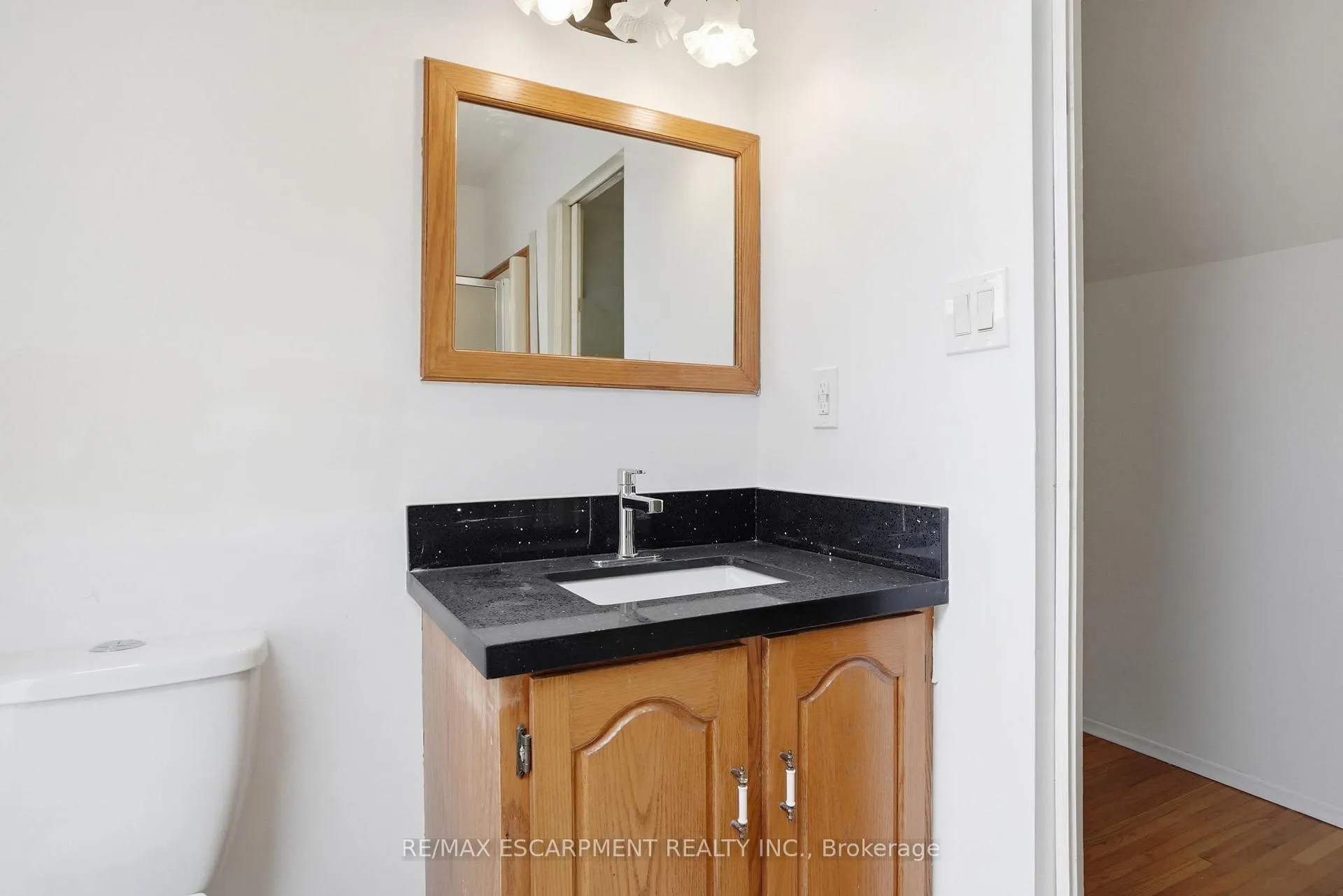 Photo 24 of 1642 King Street E, Hamilton, Delta — HOMEH