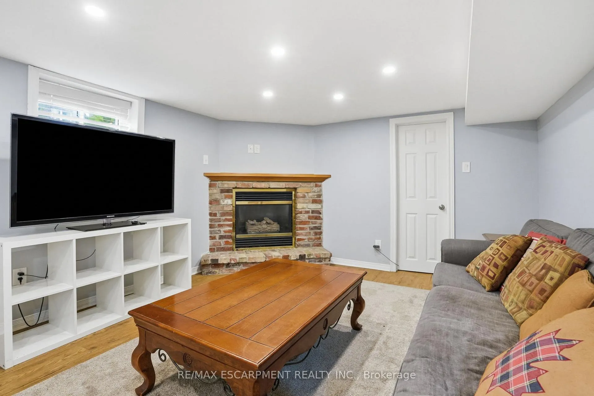 Photo 30 of 1642 King Street E, Hamilton, Delta — HOMEH