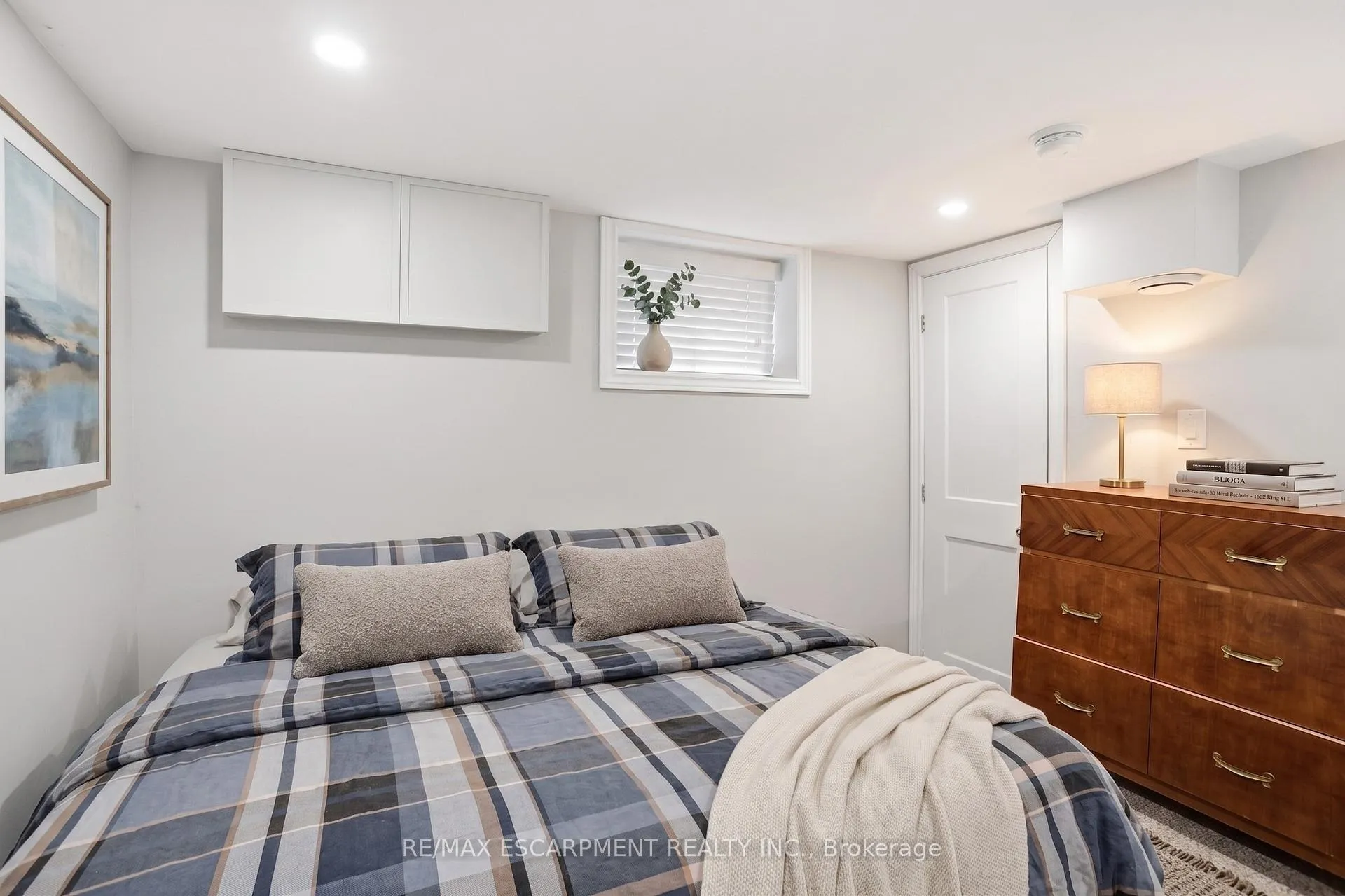 Photo 35 of 1642 King Street E, Hamilton, Delta — HOMEH