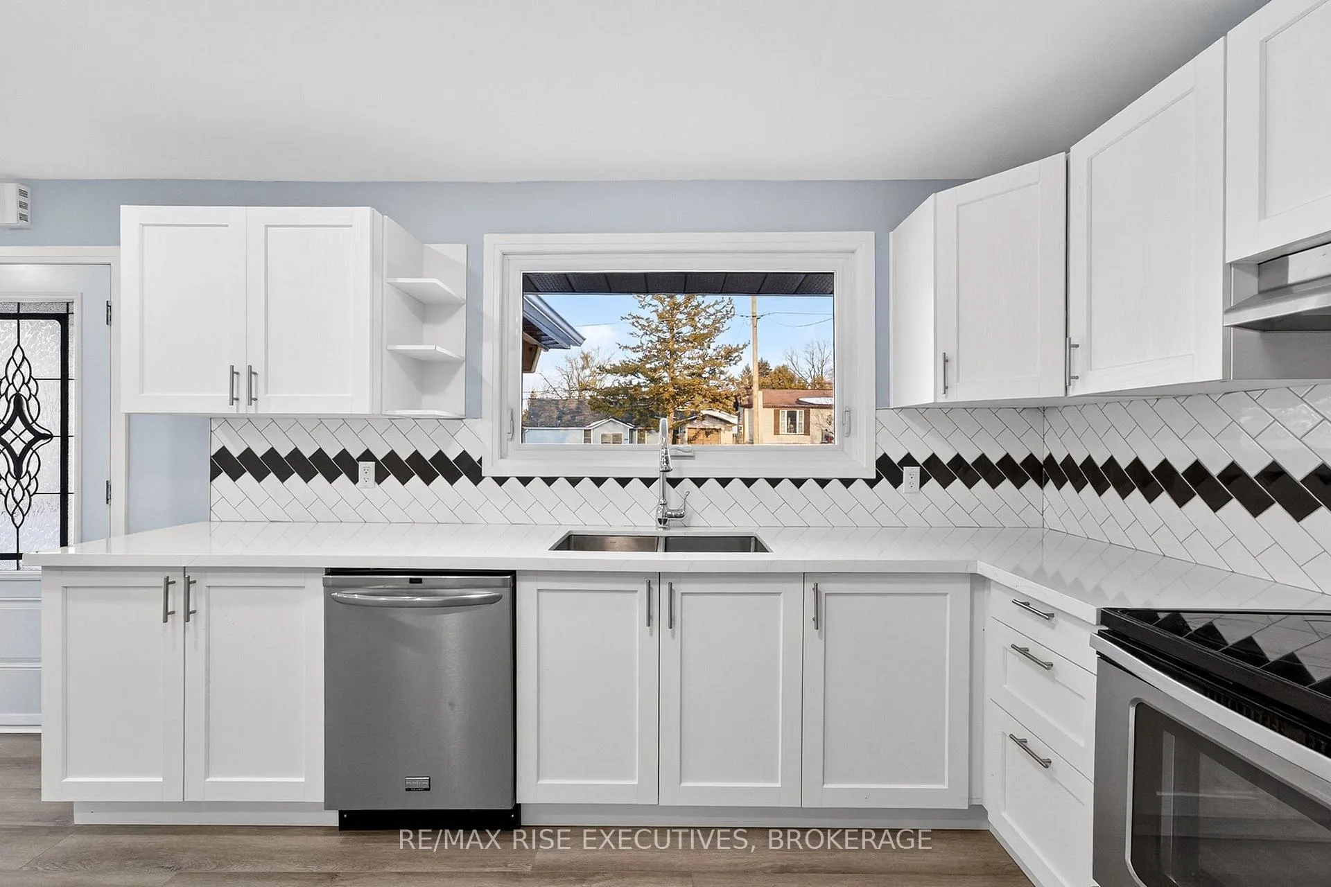Photo 8 of 191 Brant Street, Deseronto, Deseronto (Town) — HOMEH