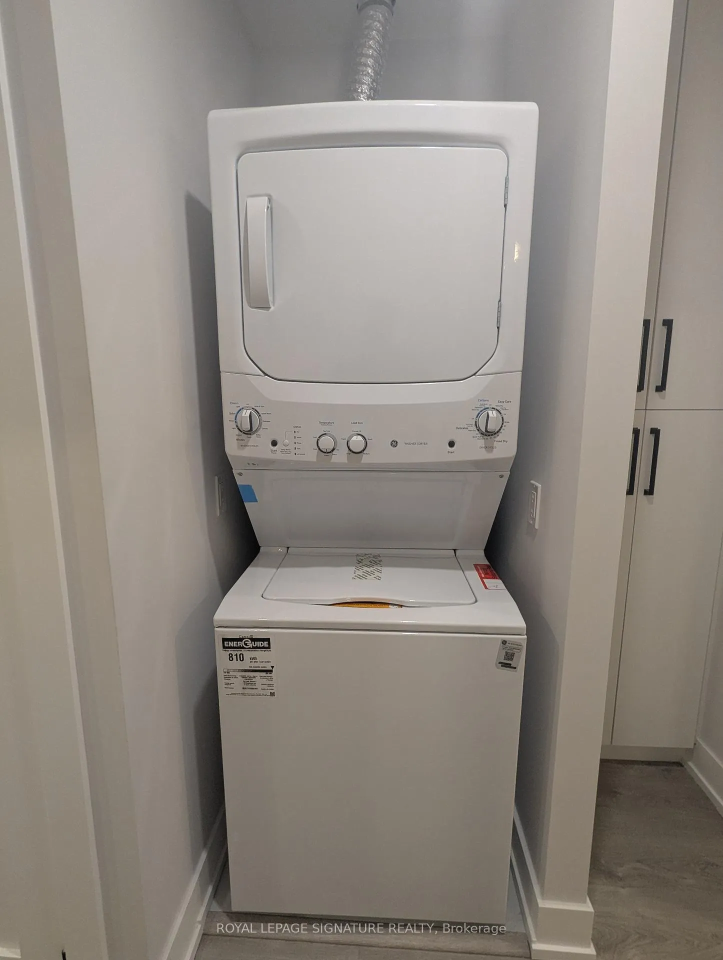Photo 5 of Unit 2, 28 Leduc Drive, Etobicoke, Rexdale-Kipling — HOMEH