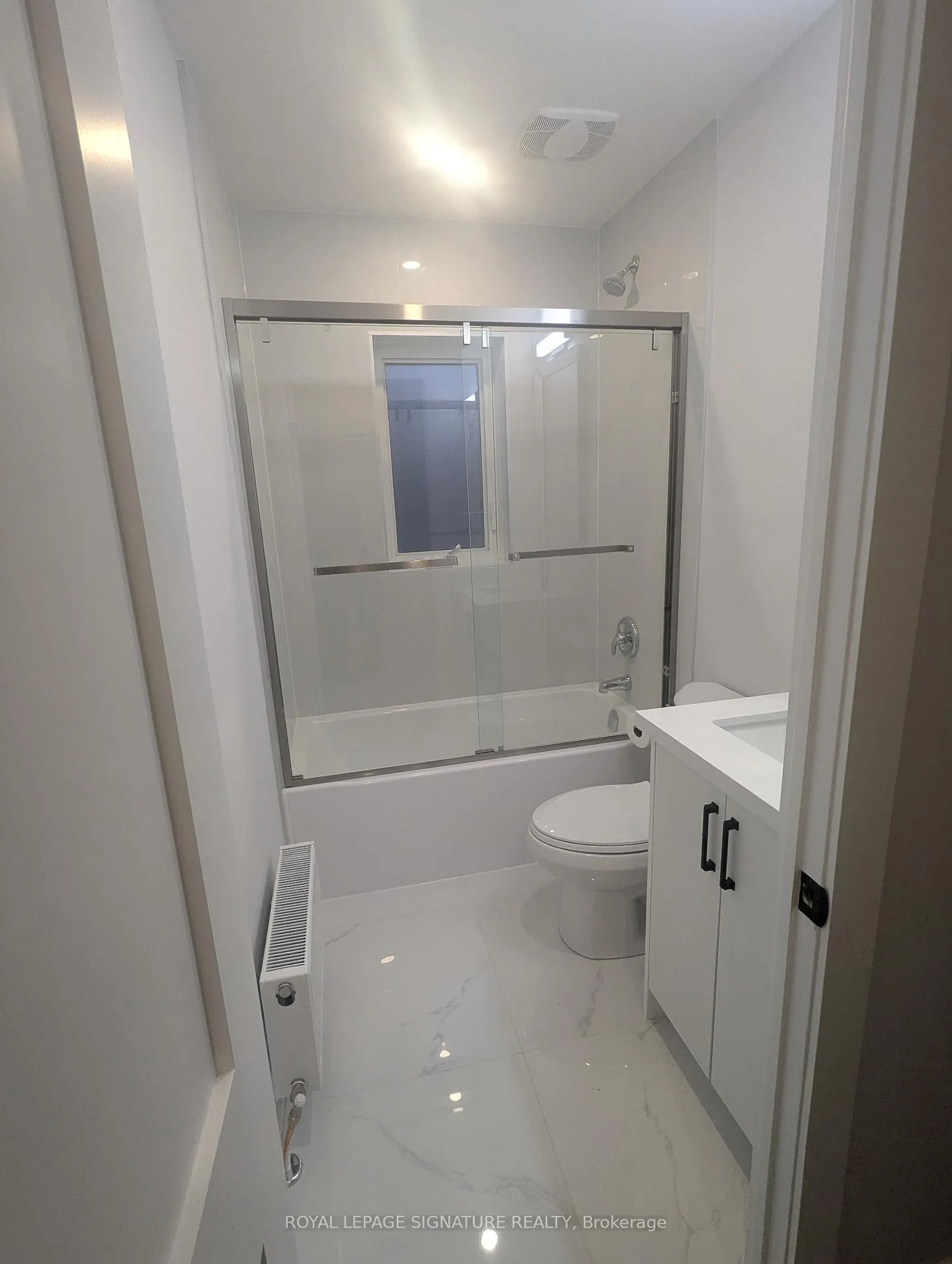 Photo 7 of Unit 2, 28 Leduc Drive, Etobicoke, Rexdale-Kipling — HOMEH