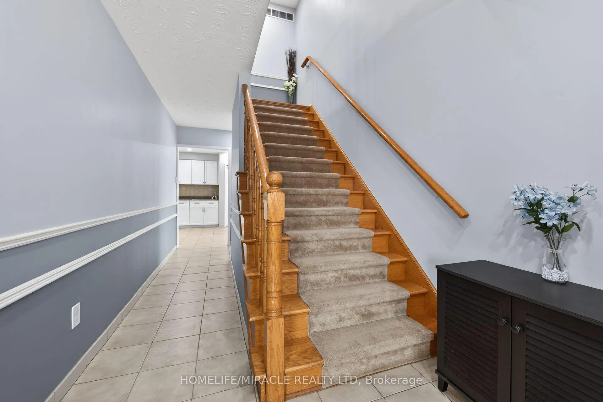 Photo 25 of 34 Capri Crescent, Hamilton, Riverdale — HOMEH