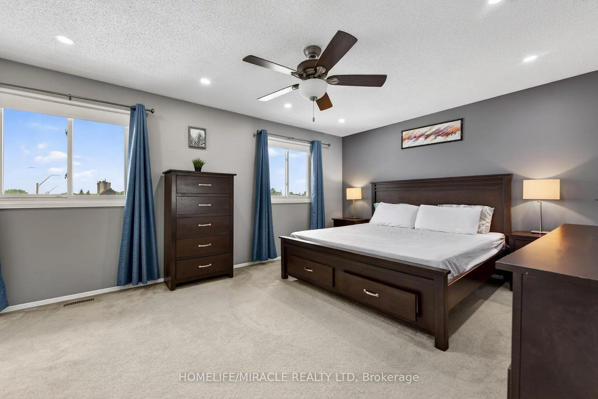 Photo 30 of 34 Capri Crescent, Hamilton, Riverdale — HOMEH